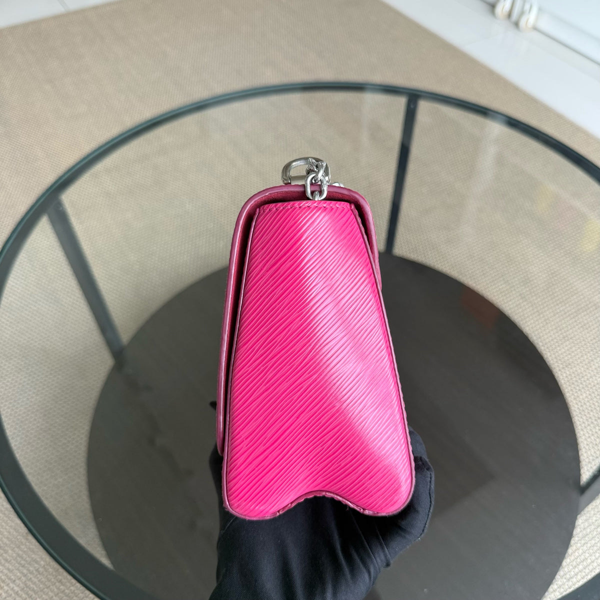Louis Vuitton Twist Medium MM - EPI Leather Pink Silver Hardware
