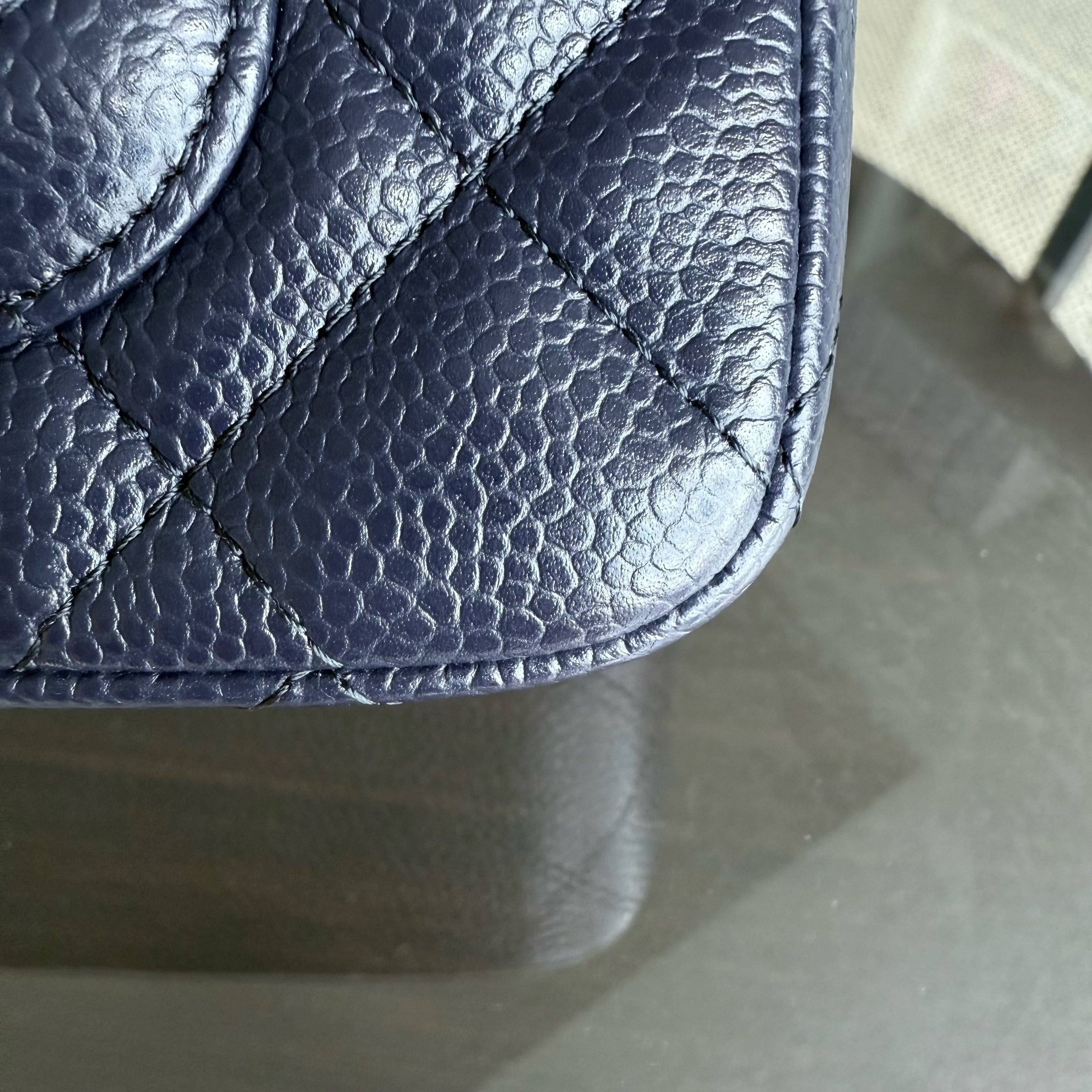 Chanel Classic Flap Mini - Caviar 20CM Quilted Dark Blue Gold Hardware Series 21