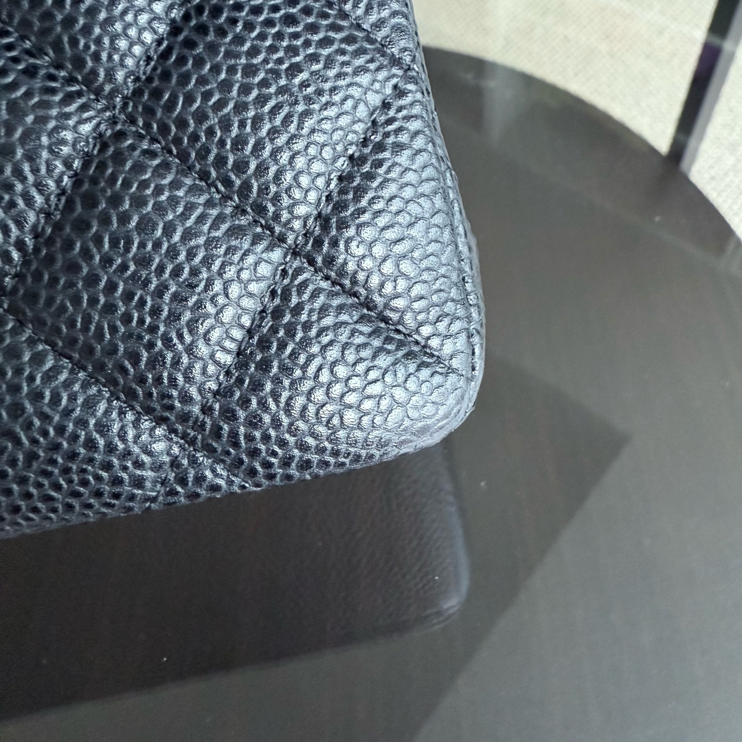 Chanel Classic Flap Small - Caviar 23CM Quilted Black Gold Hardware Series 30