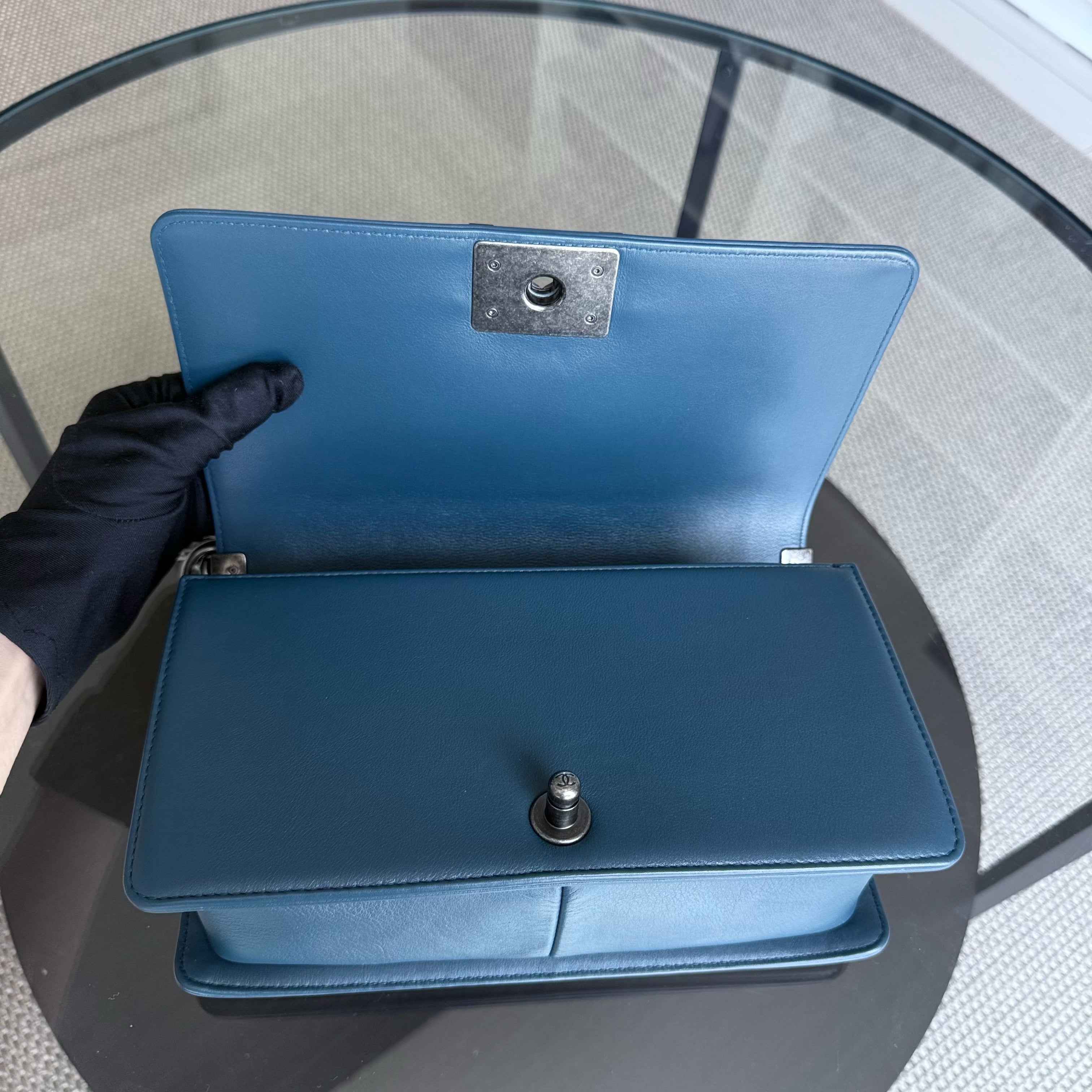 Chanel Boy Medium - Calfskin 25CM Quilted Blue Ruthenium Silver Hardware Series 26