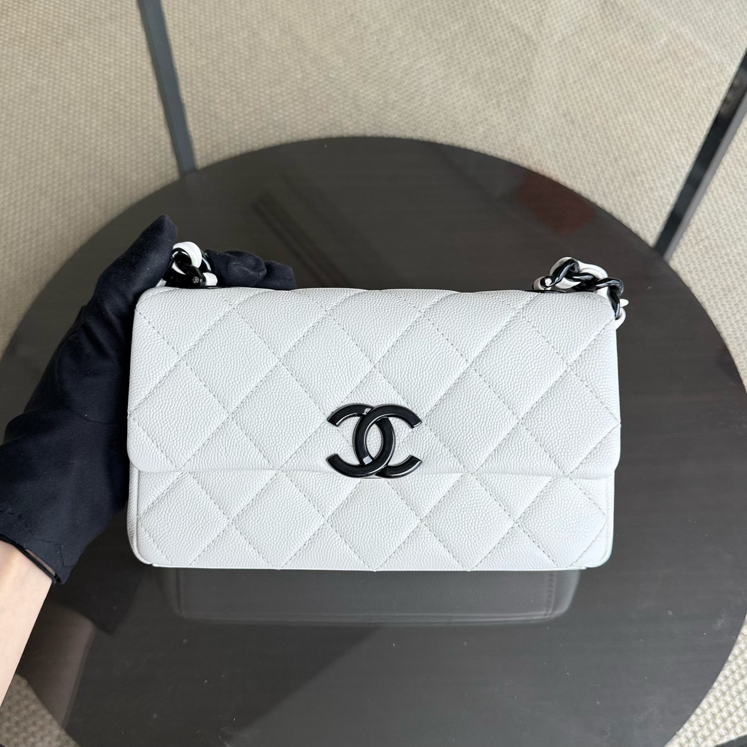 Chanel Seasonal Flap Mini - 20CM Caviar My Everything Bag Quilted Grained Calfskin White Calfskin Black Hardware Series 30