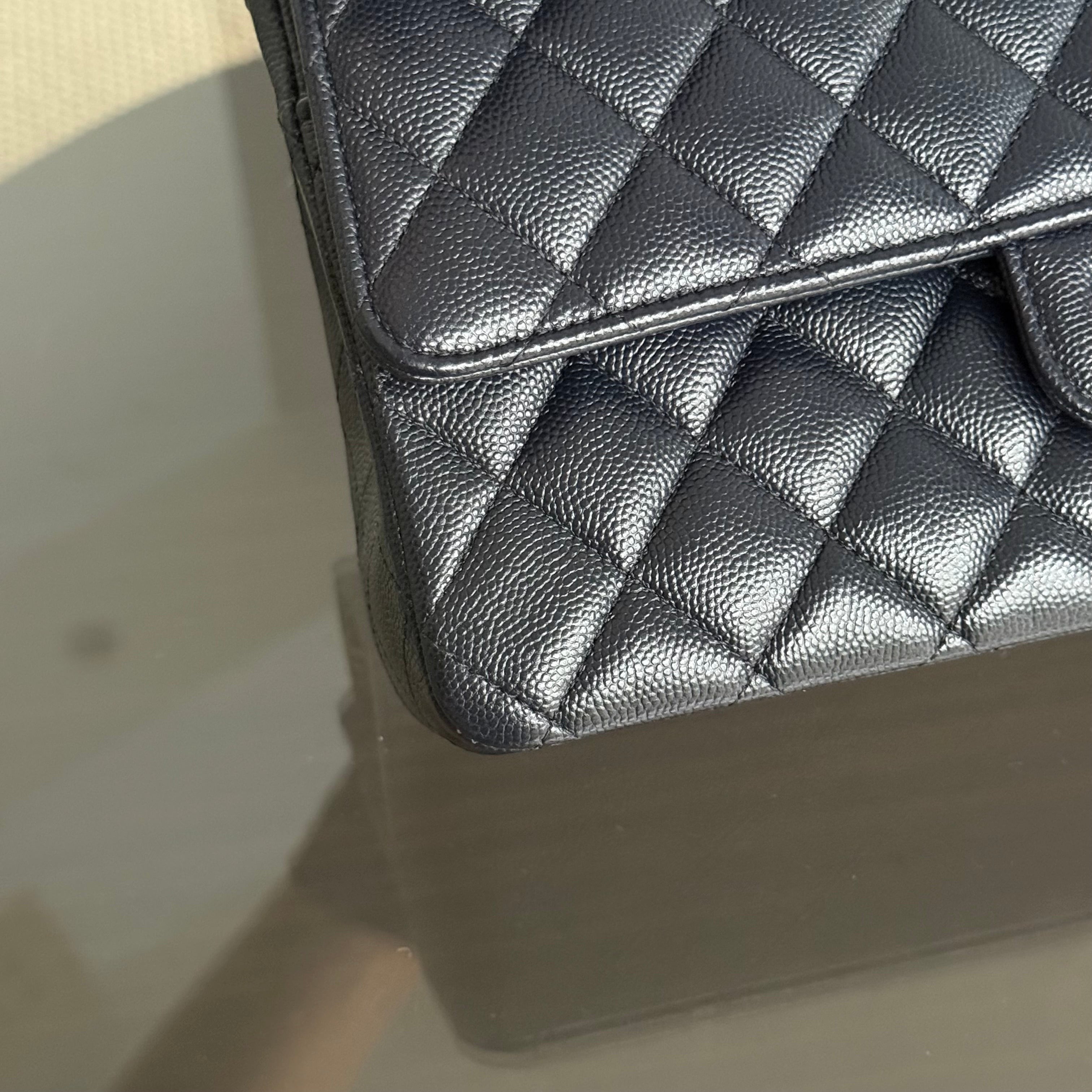 Chanel Classic Flap Medium - Caviar 25CM Quilted Dark Midnight Blue Gold Hardware Series 28
