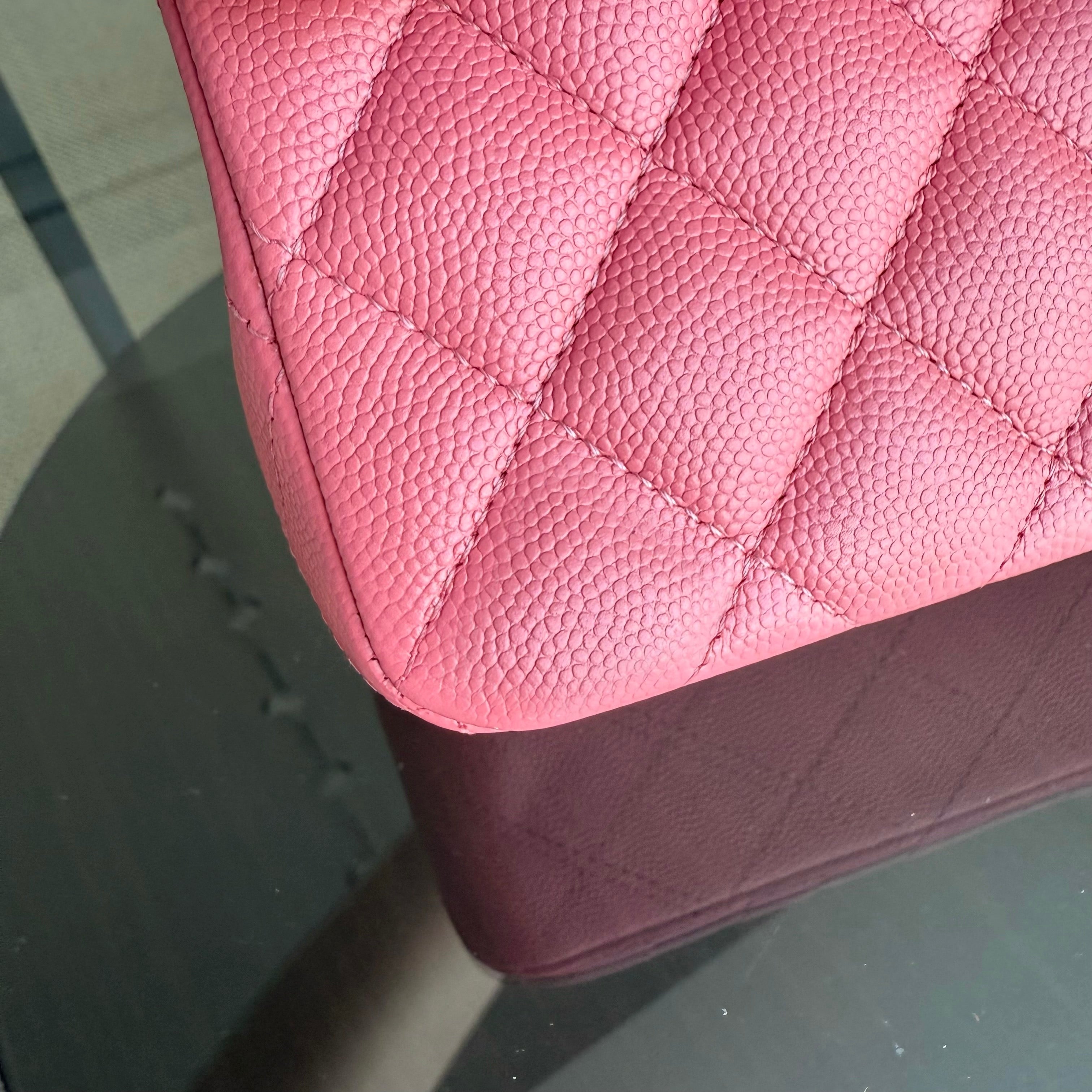Chanel Classic Fp Small - Caviar 23CM Quilted Grained Calfskin Pink Gold Hardware Series 28