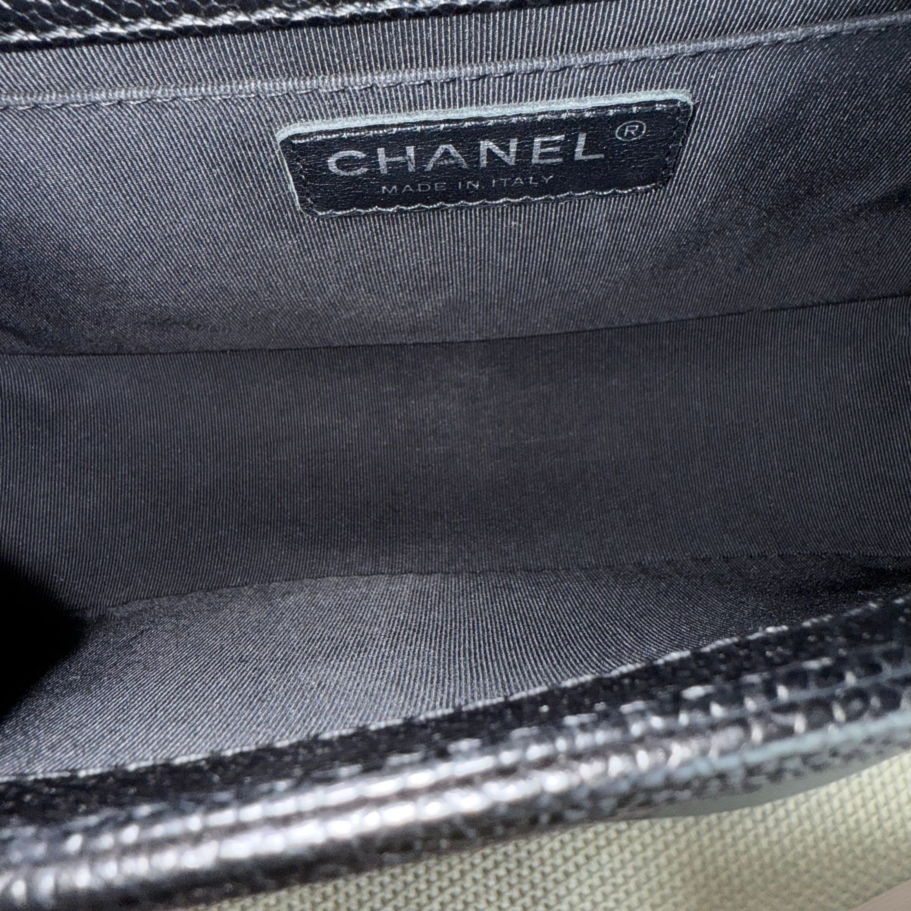 Chanel Boy Medium - Caviar 25CM Quilted Black Ruthenium Silver Hardware Series 20