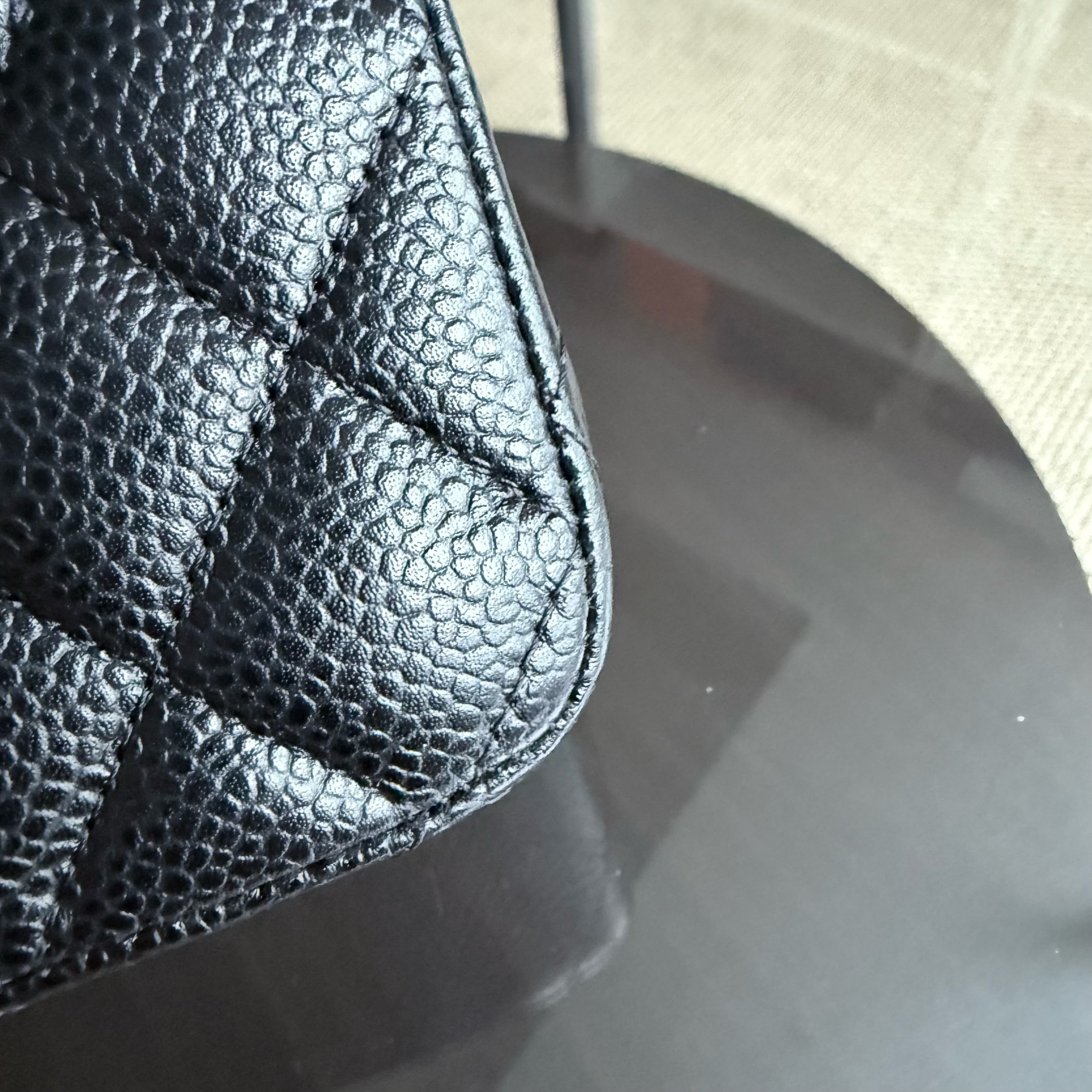 Chanel Classic Flap Medium - Caviar 25CM Quilted Grained Calfskin Black Gold Hardware Series 26