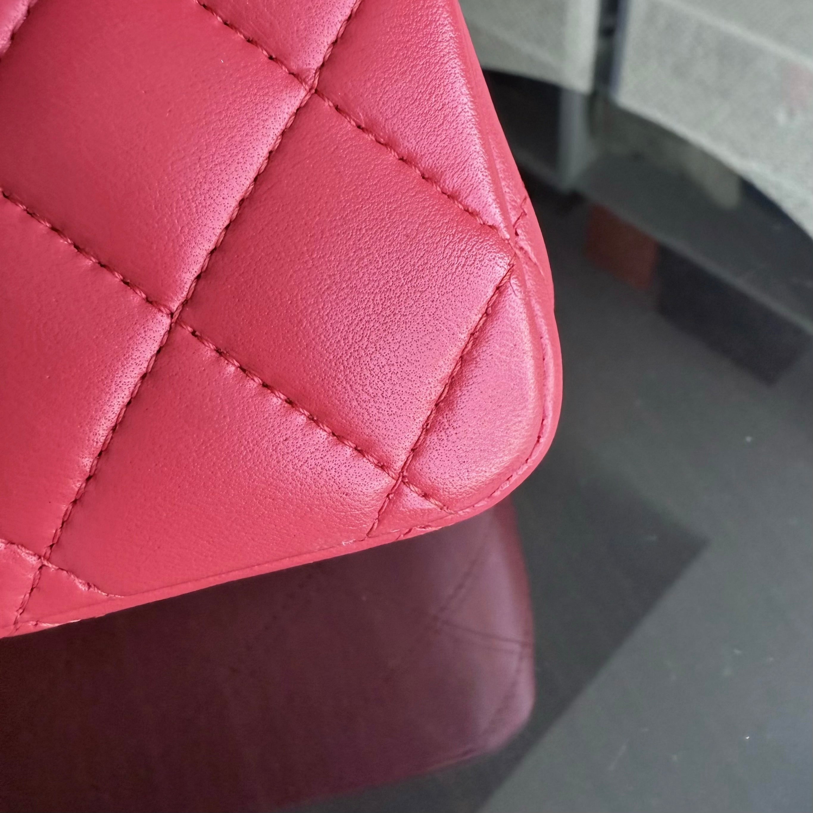 Chanel Classic Flap Medium - 25CM Quilted Lambskin Red Gold Hardware Series 13