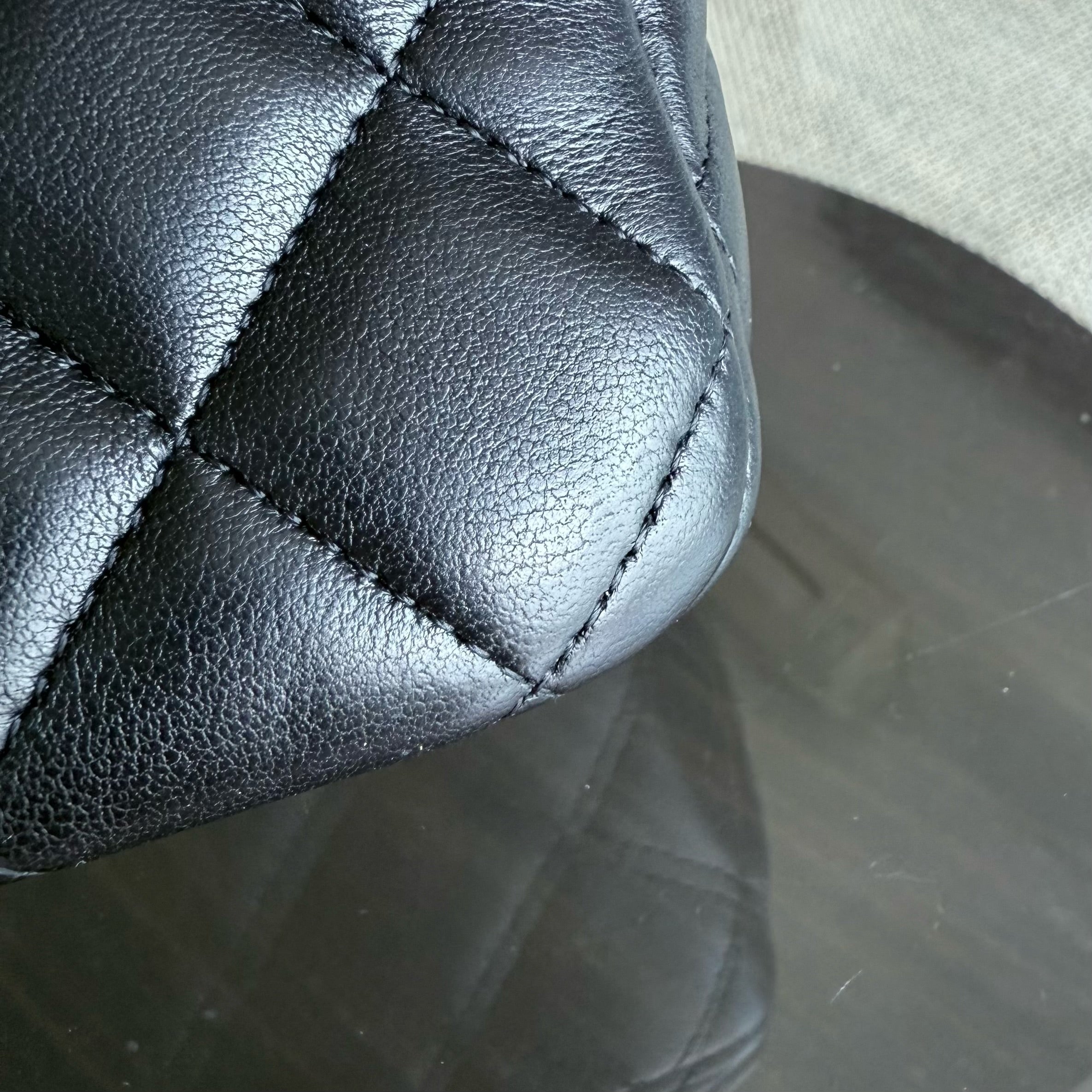 Chanel Classic Flap Medium - Special Valentine Edition 25CM Quilted Lambskin Black Gold Hardware Series 19