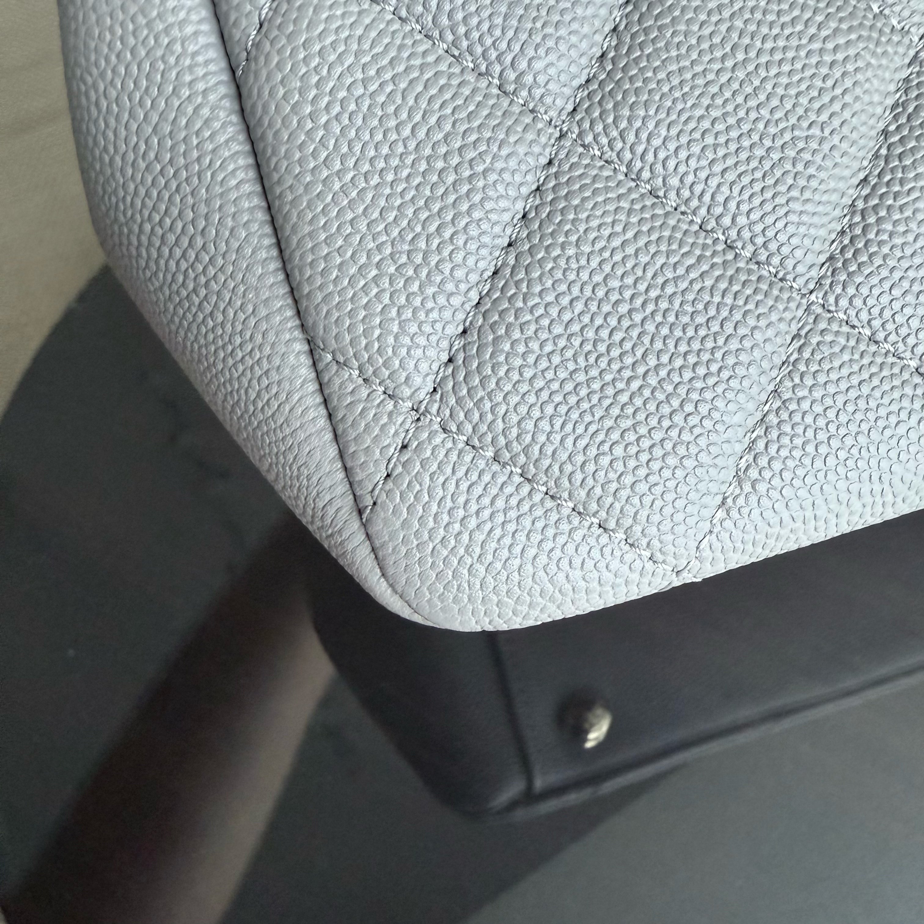 Chanel Business Affinity Medium - Caviar Quilted Grained Calfskin Grey Gray Gold Hardware Series 28