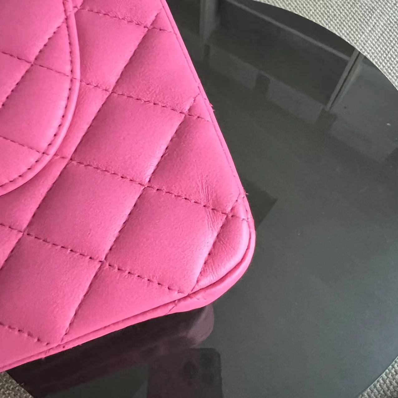 Chanel Classic Flap Medium - 25CM Lambskin Quilted Pink Golden Hardware Series 18