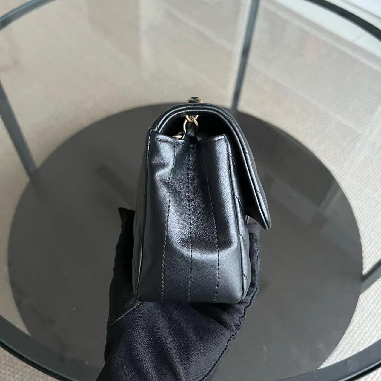 Mini Classic Flap 20CM Chevron Lambskin Black Golden Hardware Series 27