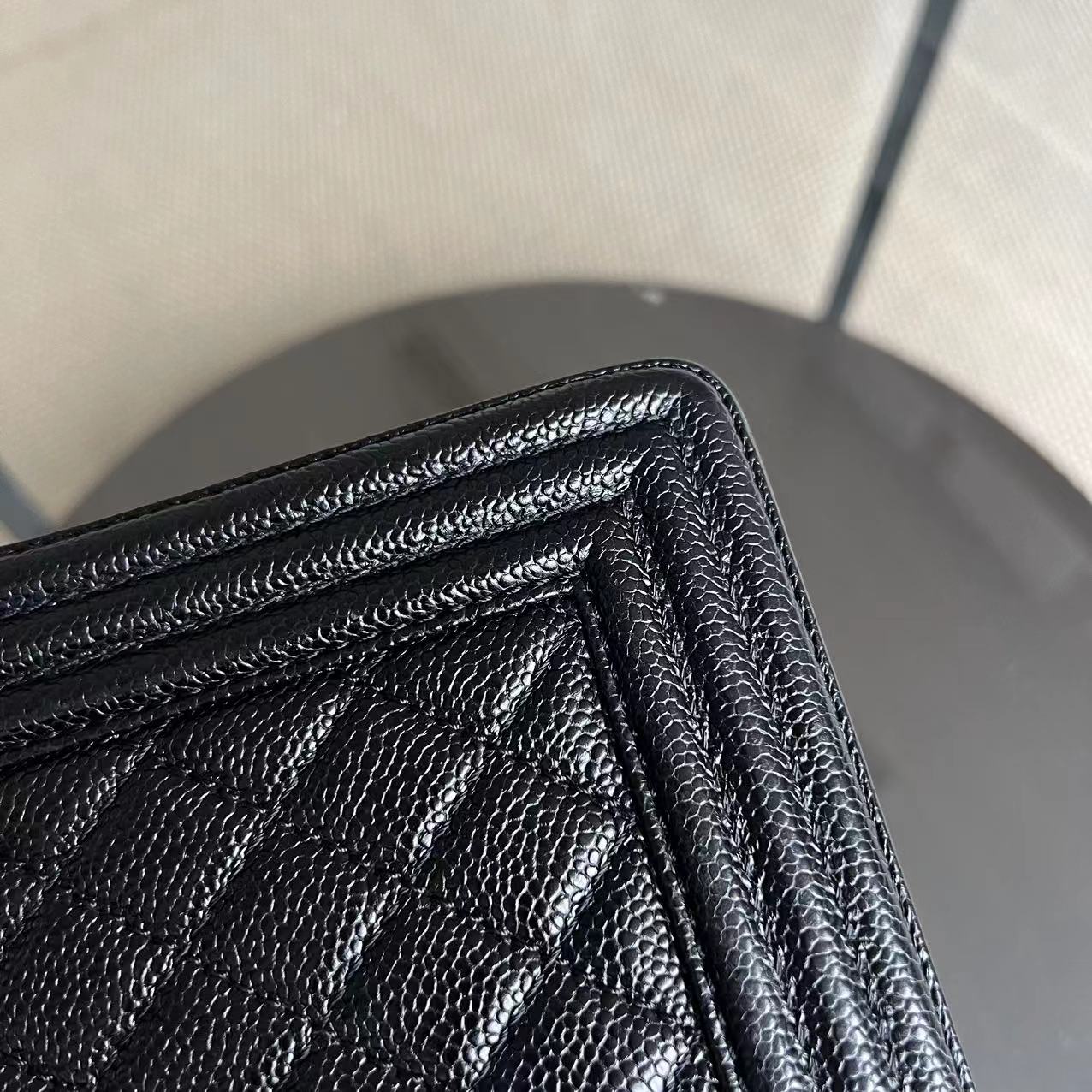 Caviar Boy New Medium 28CM Quilted Grained Calfskin Black Golden Hardware Series 20