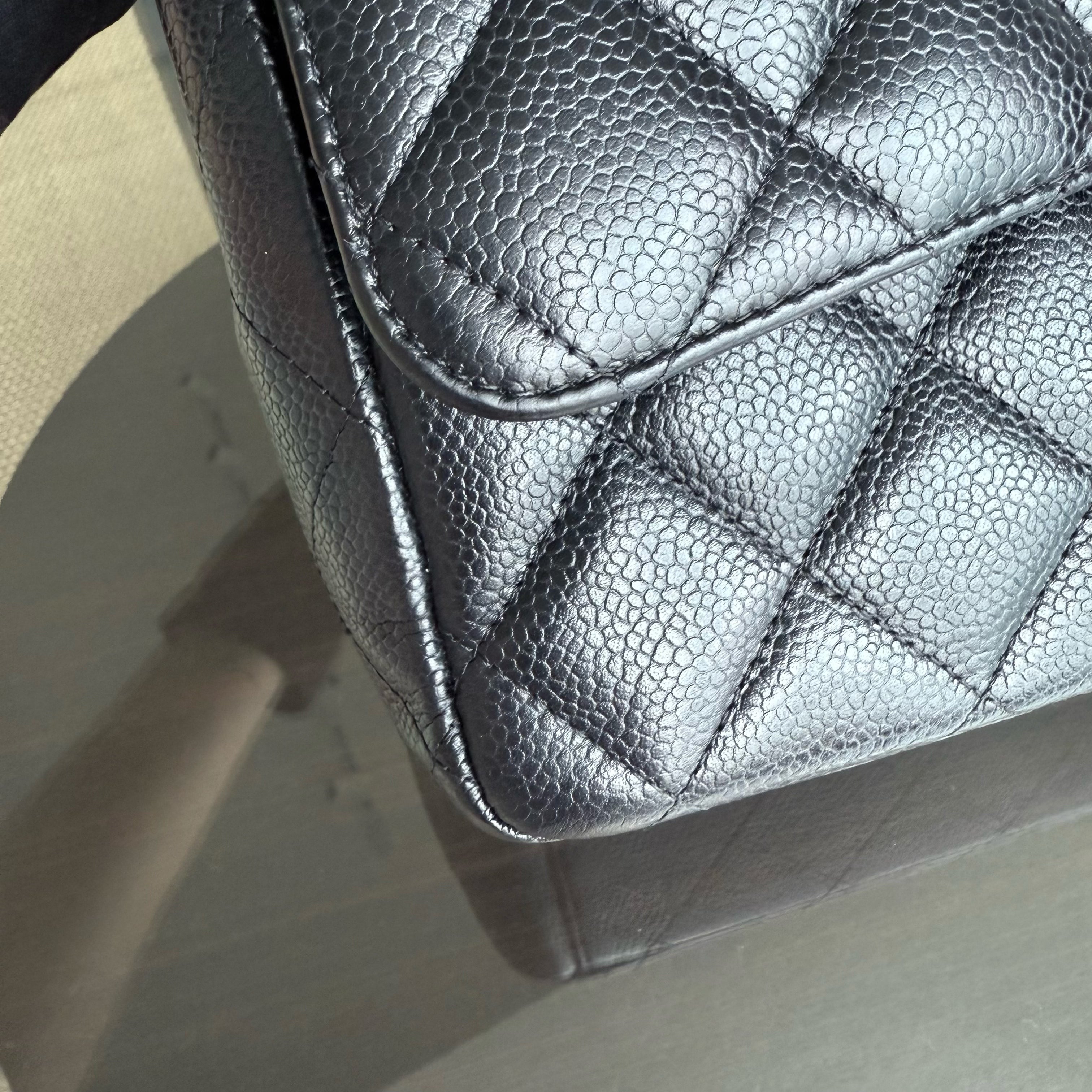 Chanel Classic Flap Maxi - Caviar Double Flap 33CM Quilted Black Gold Hardware Series 15