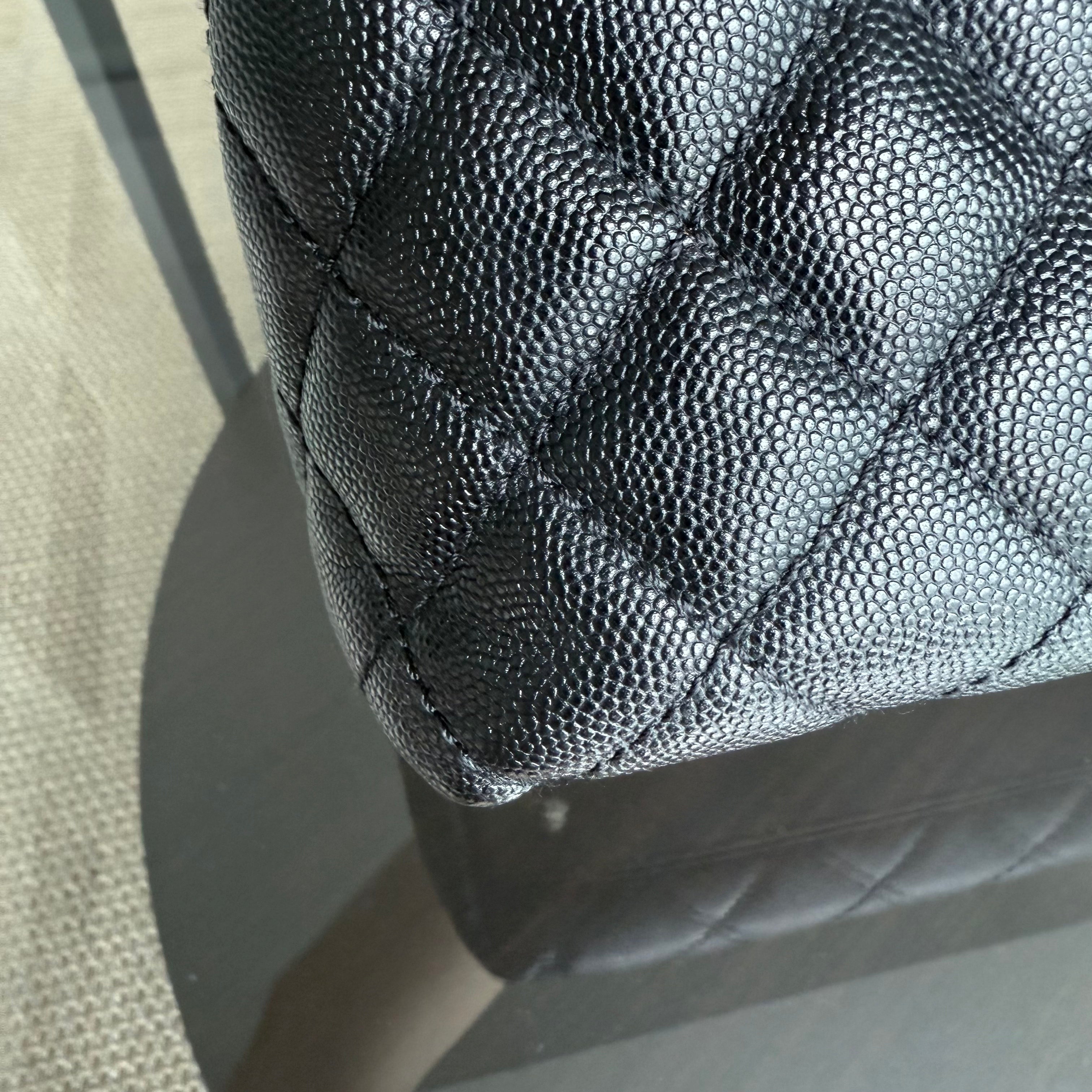 Chanel Coco Handle Large - Caviar 34CM Quilted Black Ruthenium Silver Hardware Series 23