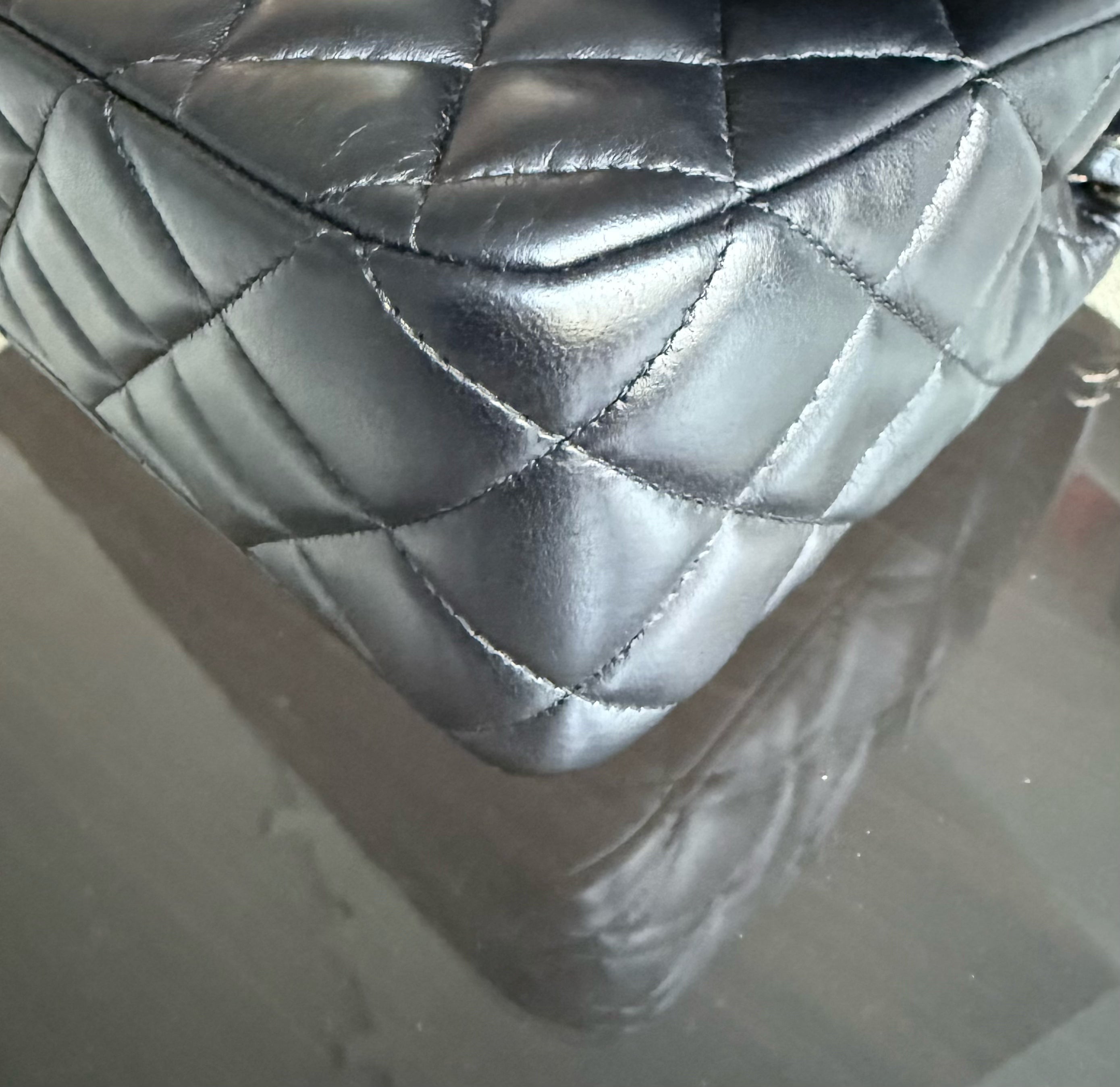 Chanel Classic Flap Seasonal - Valentines Special Edition 25CM Quilted Lambskin Black Gold Hardware Series 19