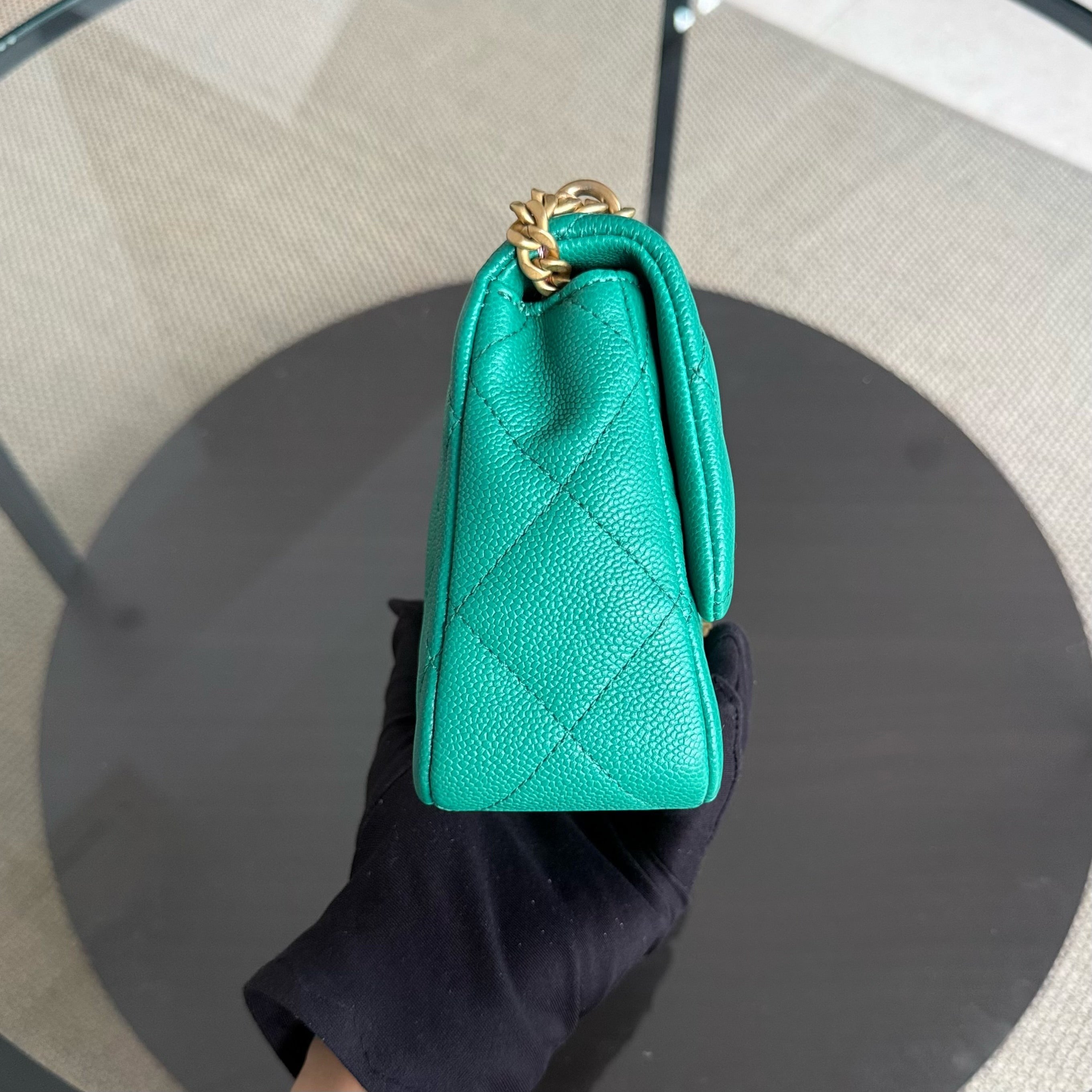 Chanel Flap Mini 21CM Sweetheart 23P - Caviar Quilted Emerald Green Gold Hardware Microchip