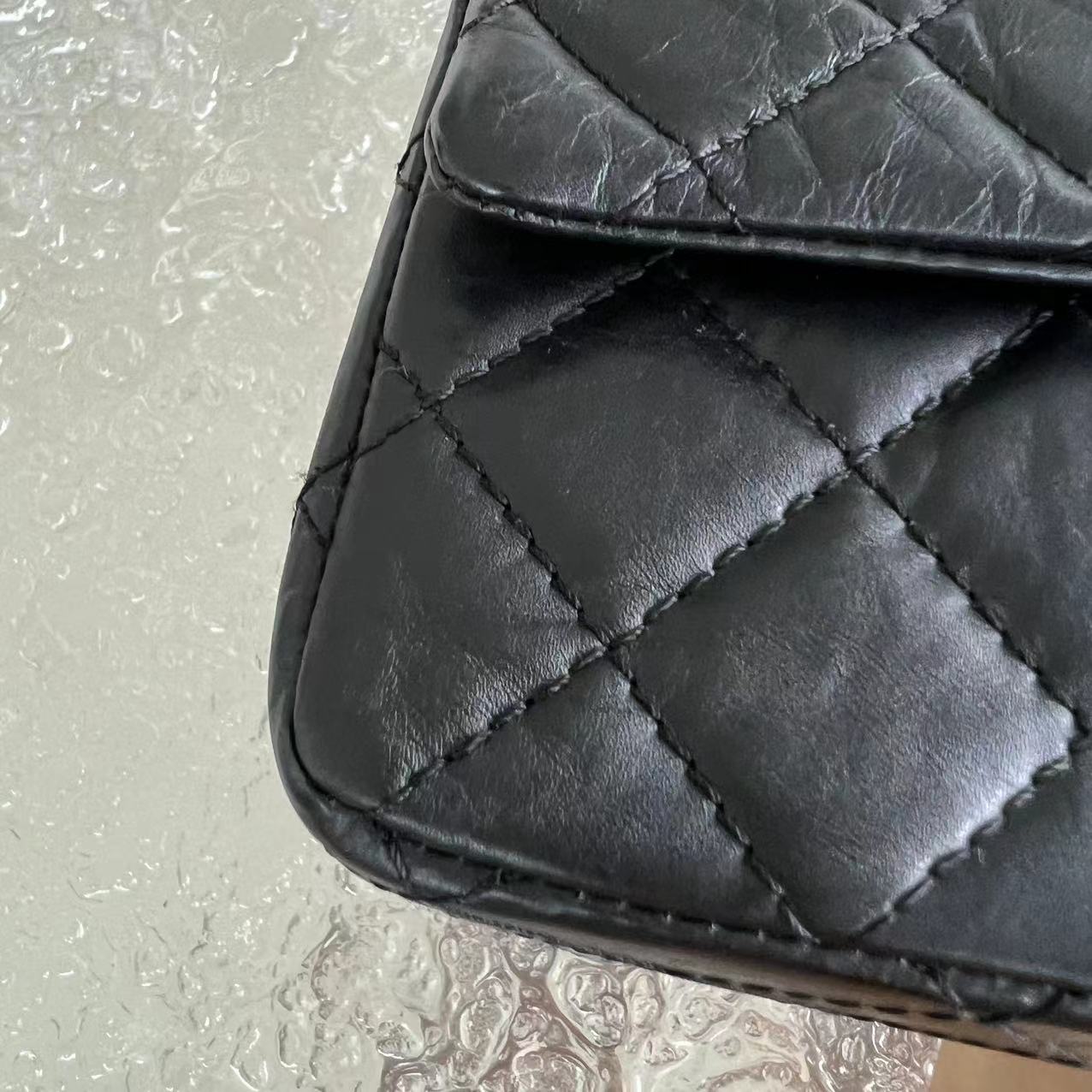 Chanel 2.55 226 Reissue 28CM Quilted Aged Calfskin Black Golden Hardware