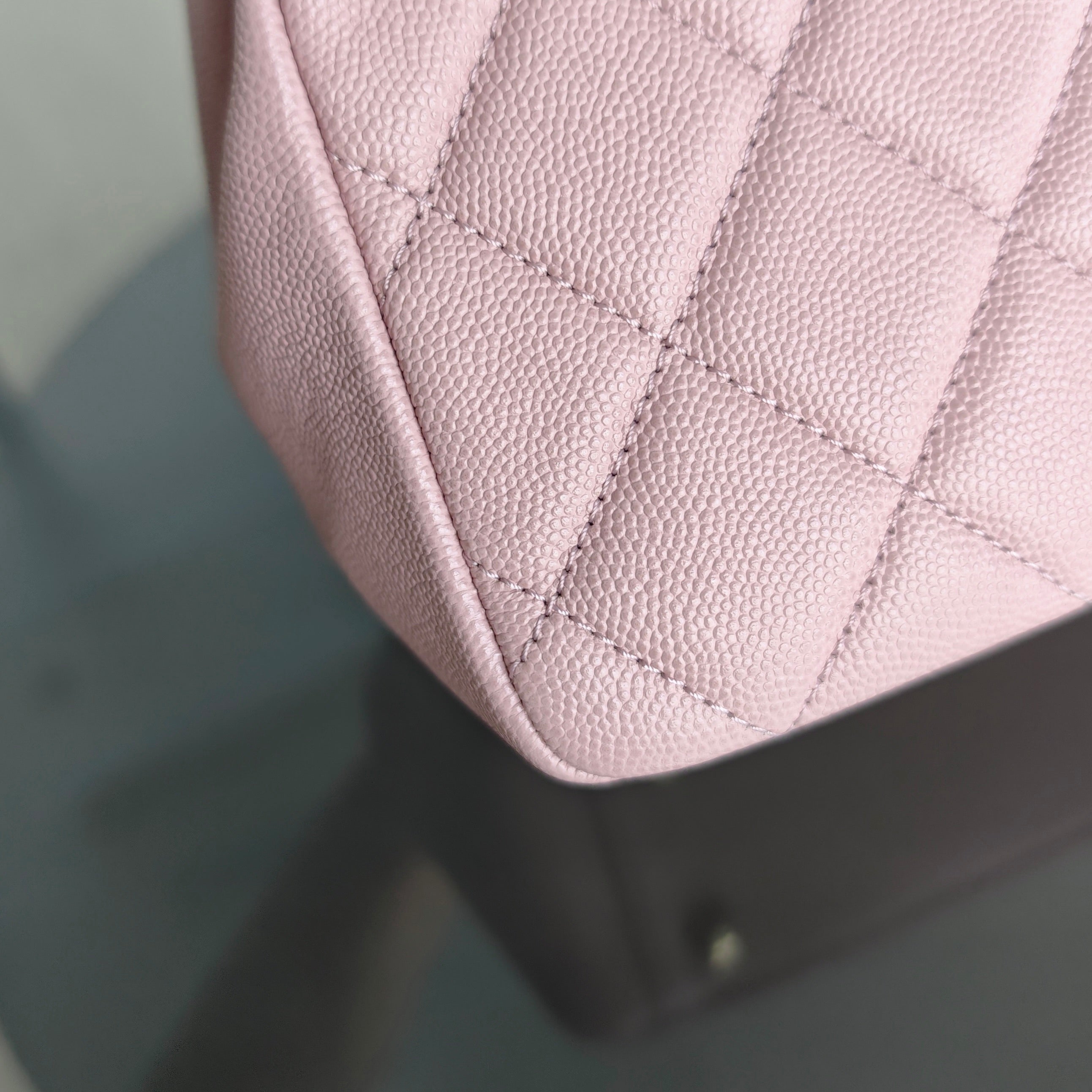 Chanel Business Affinity - Medium 23CM Caviar Quilted Sakura Light Pink Gold Hardware Series 25