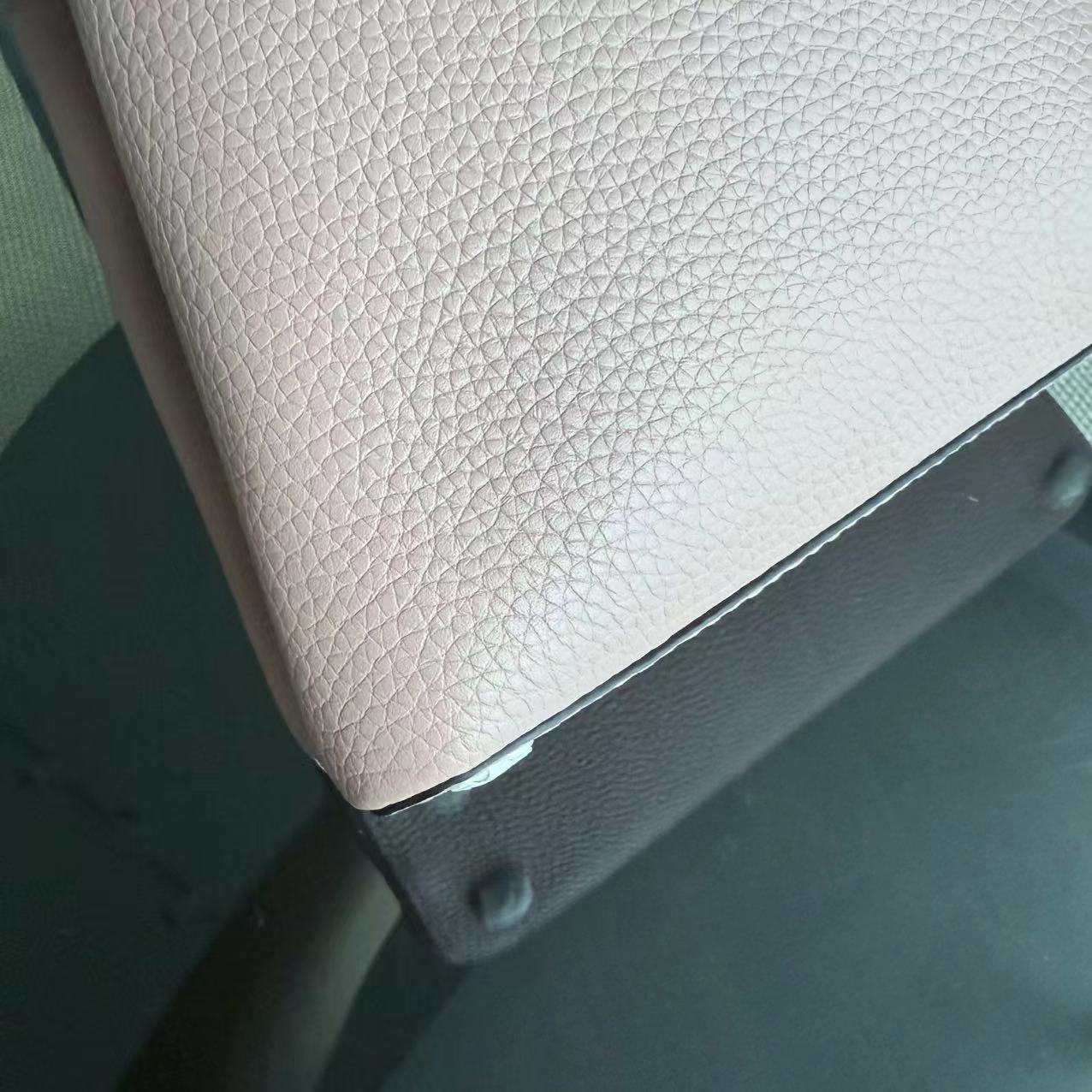 Louis Vuitton Capucines - BB Taurillon Calfskin Rose Jasmin Silver Hardware