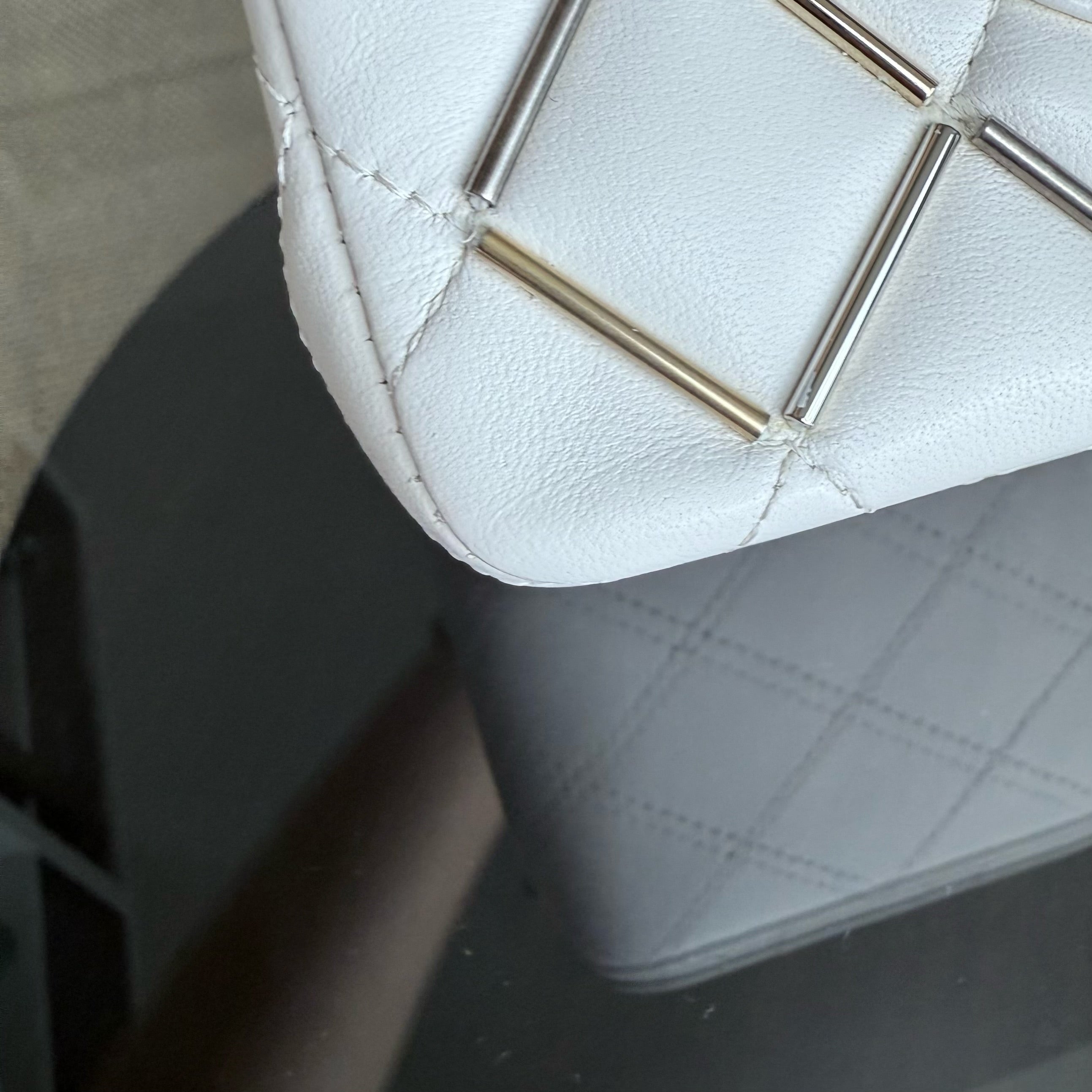 Chanel Classic Flap Small - Lambskin 23CM White Limited Edition Gold Hardware