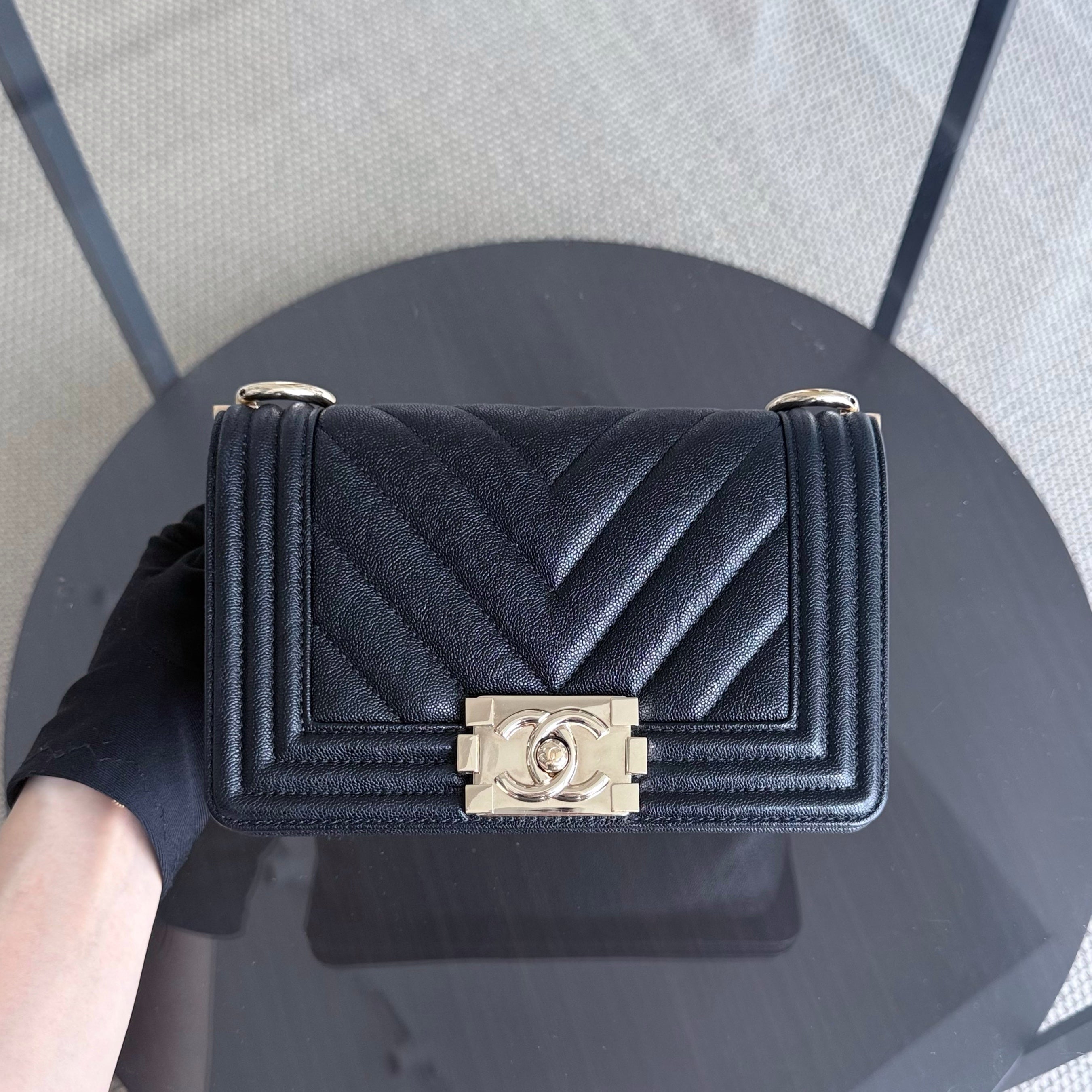 Chanel Boy Small - Caviar 20CM Chevron Black Shiny Gold Hardware Series 27