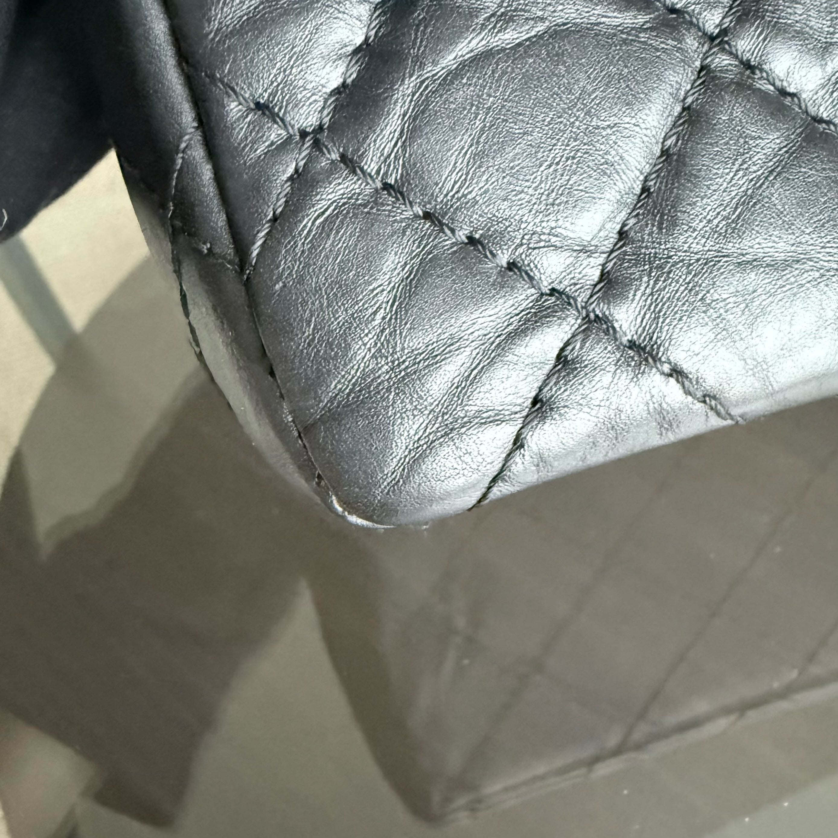 Chanel 2.55 Reissue 226 - 28CM Quilted Aged Calfskin Black Gold Hardware Series 14