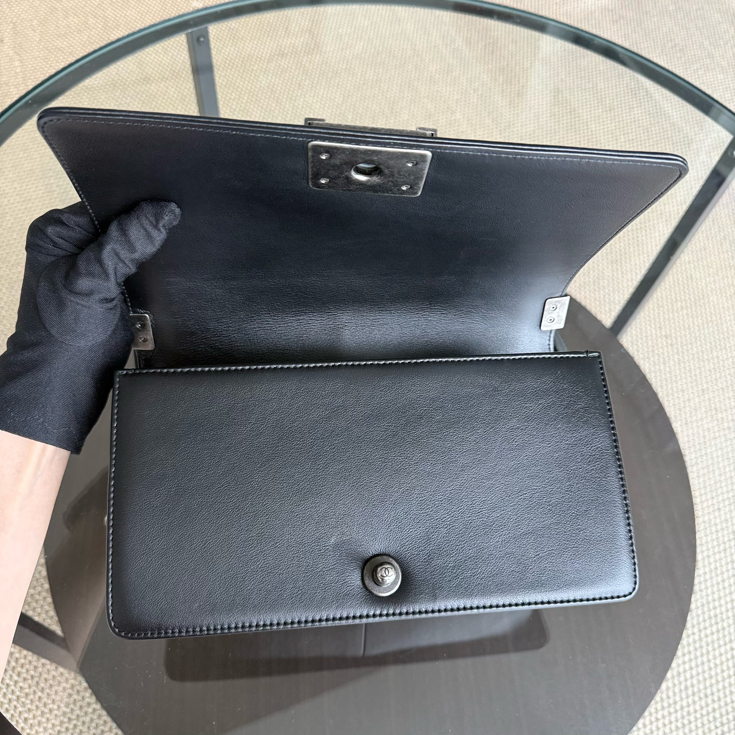 Chanel Boy Medium - Grained Calfskin 25CM Quilted Black Ruthenium Silver Hardware Series 24