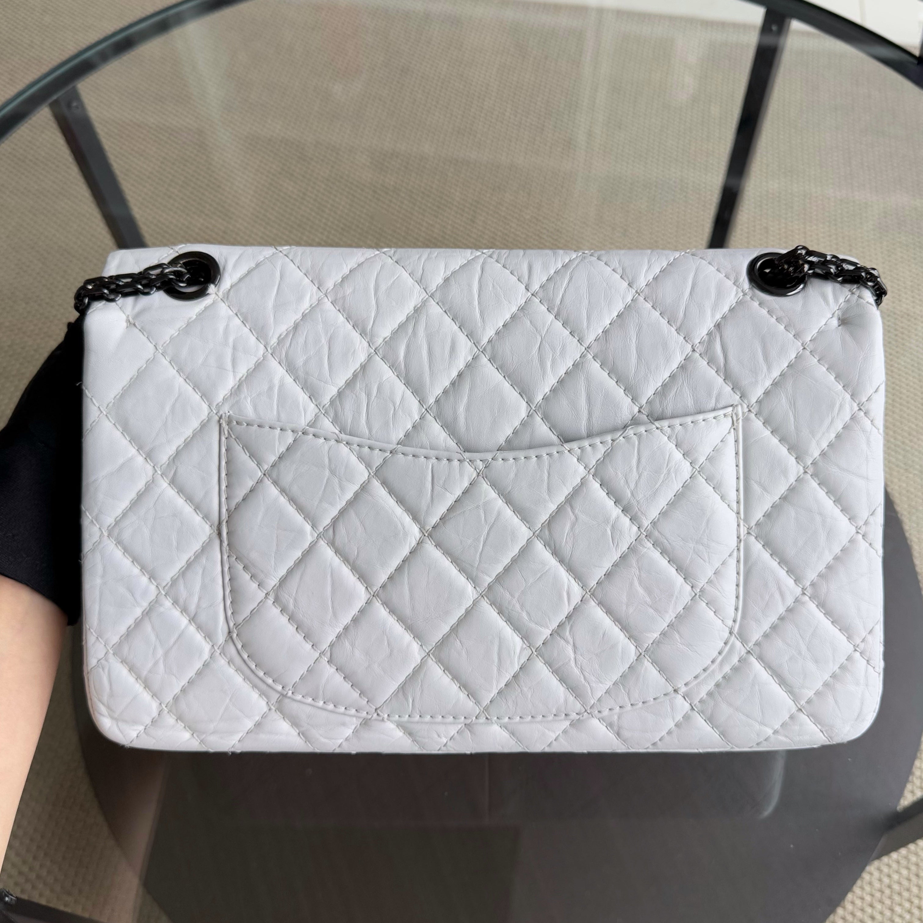 Chanel 2.55 Reissue 226 - 28CM Quilted Calfskin White Black Hardware Series 12