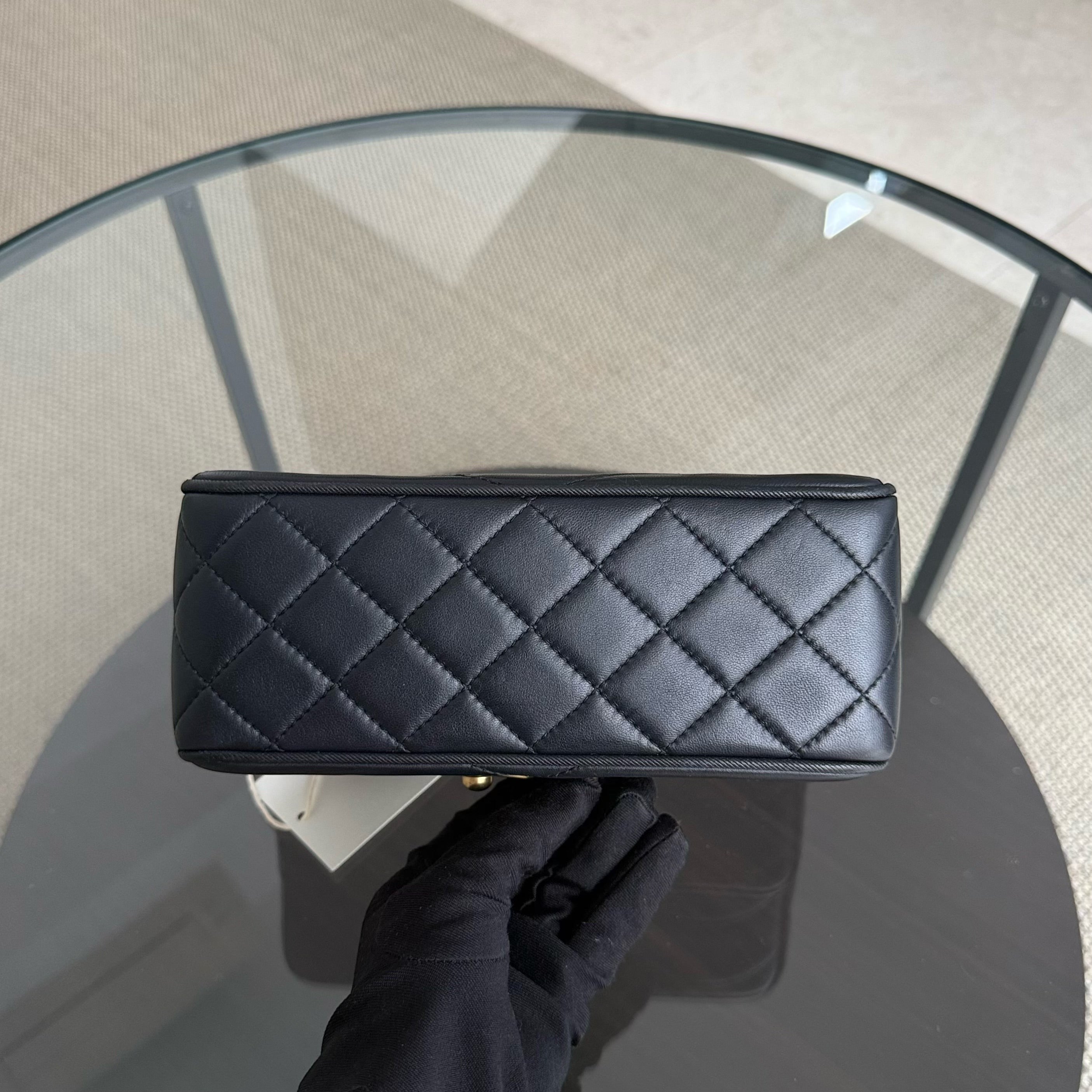 Chanel Flap - Calfskin 21CM Chevron Gold Hardware Series 21