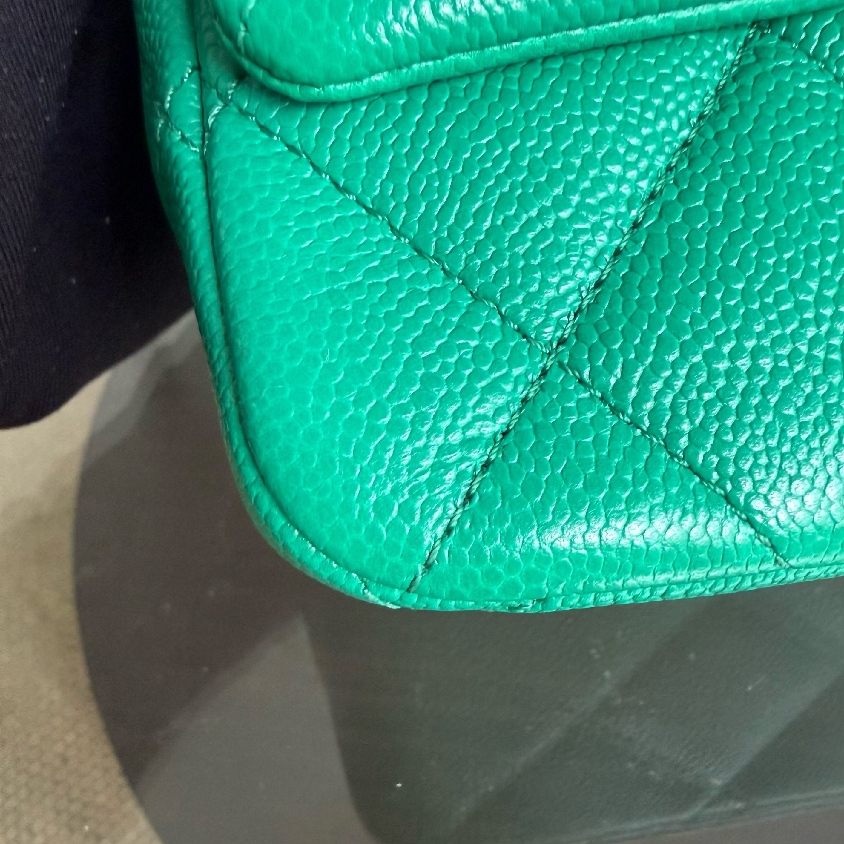 Chanel Flap Mini 21CM Sweetheart 23P - Caviar Quilted Emerald Green Gold Hardware Microchip