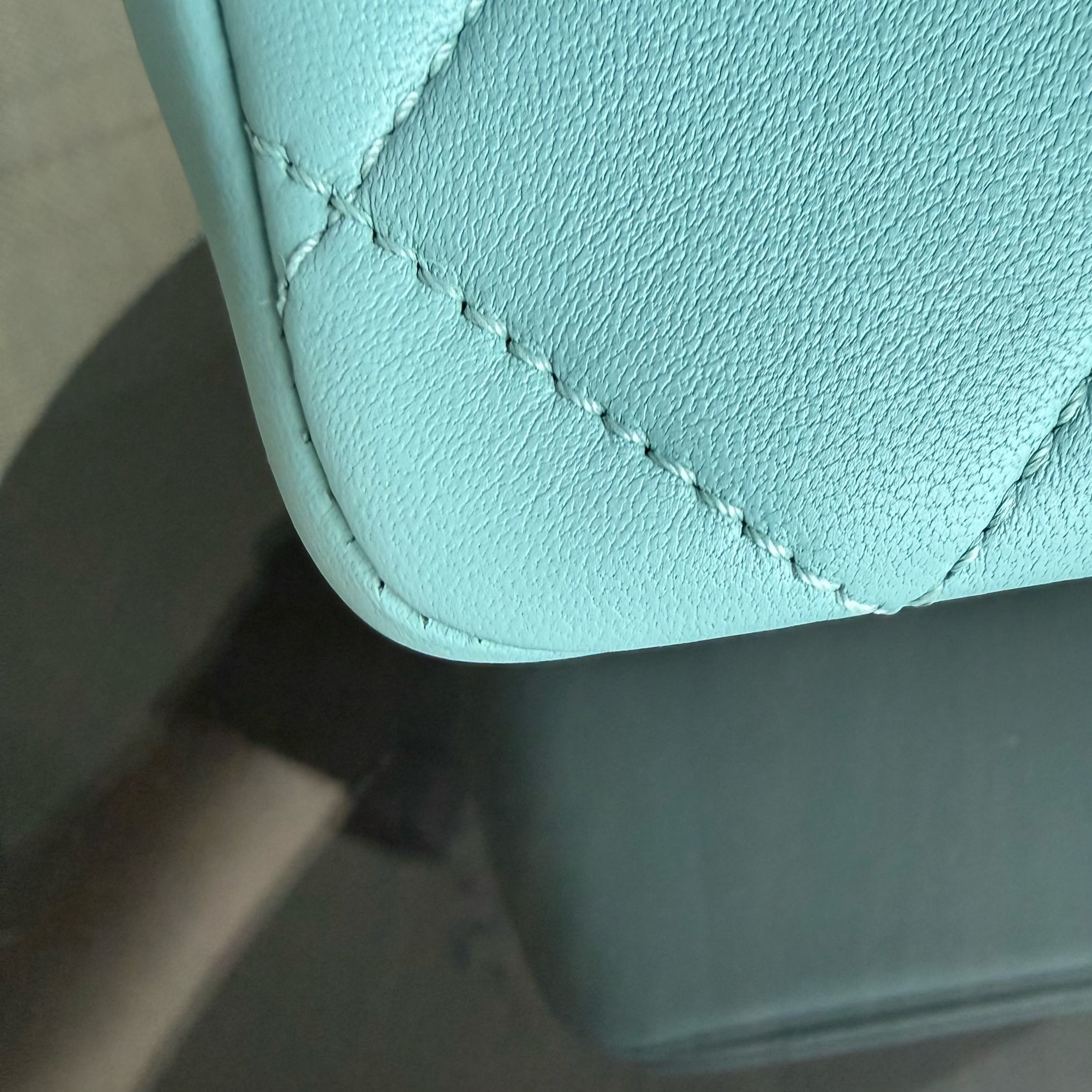Chanel 2020 Elegant Resin Chain Seasonal Flap - Quilted Lambskin Tiffany Blue GHW No 29