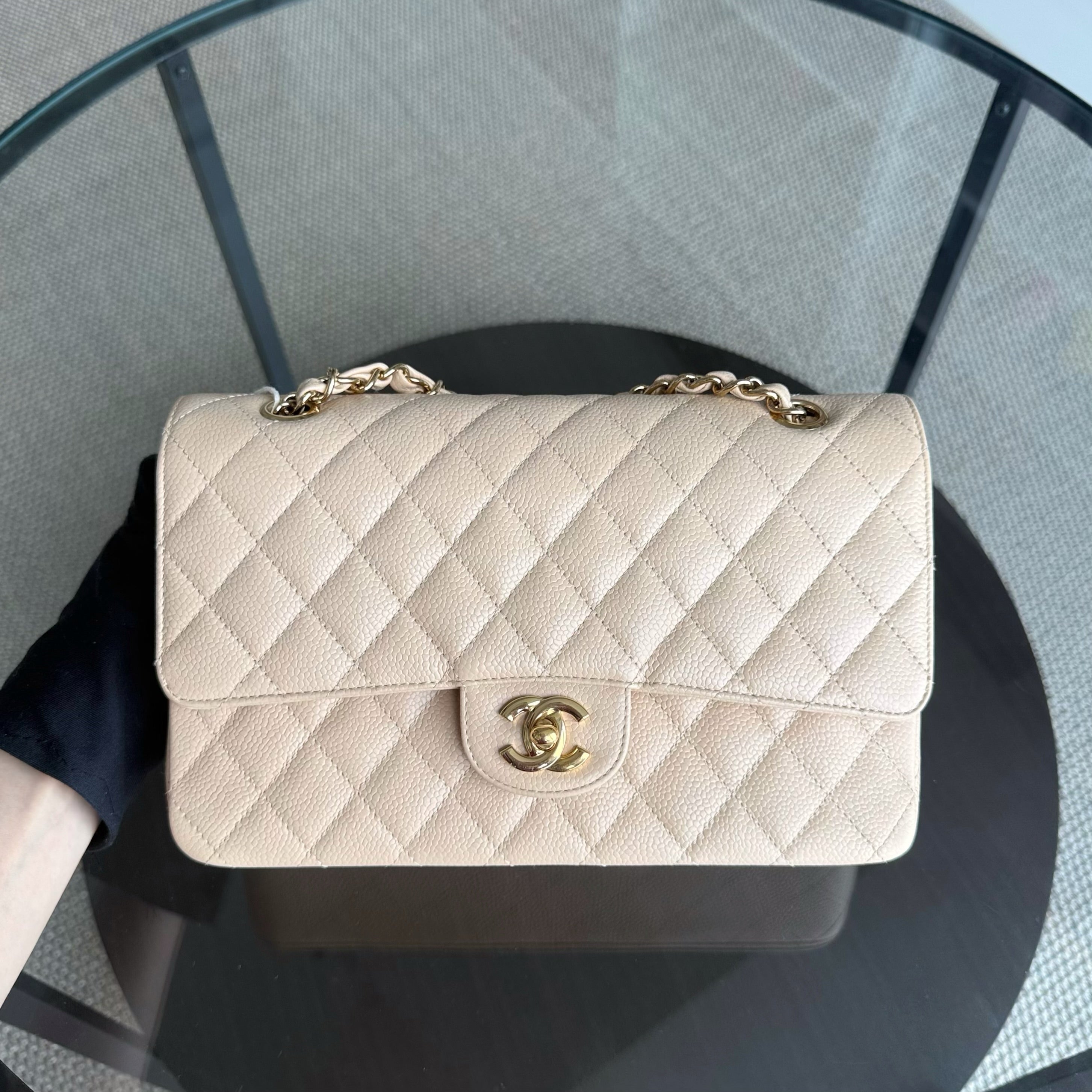 Chanel Classic Flap Medium - Caviar 25CM Quilted Beige Gold Hardware