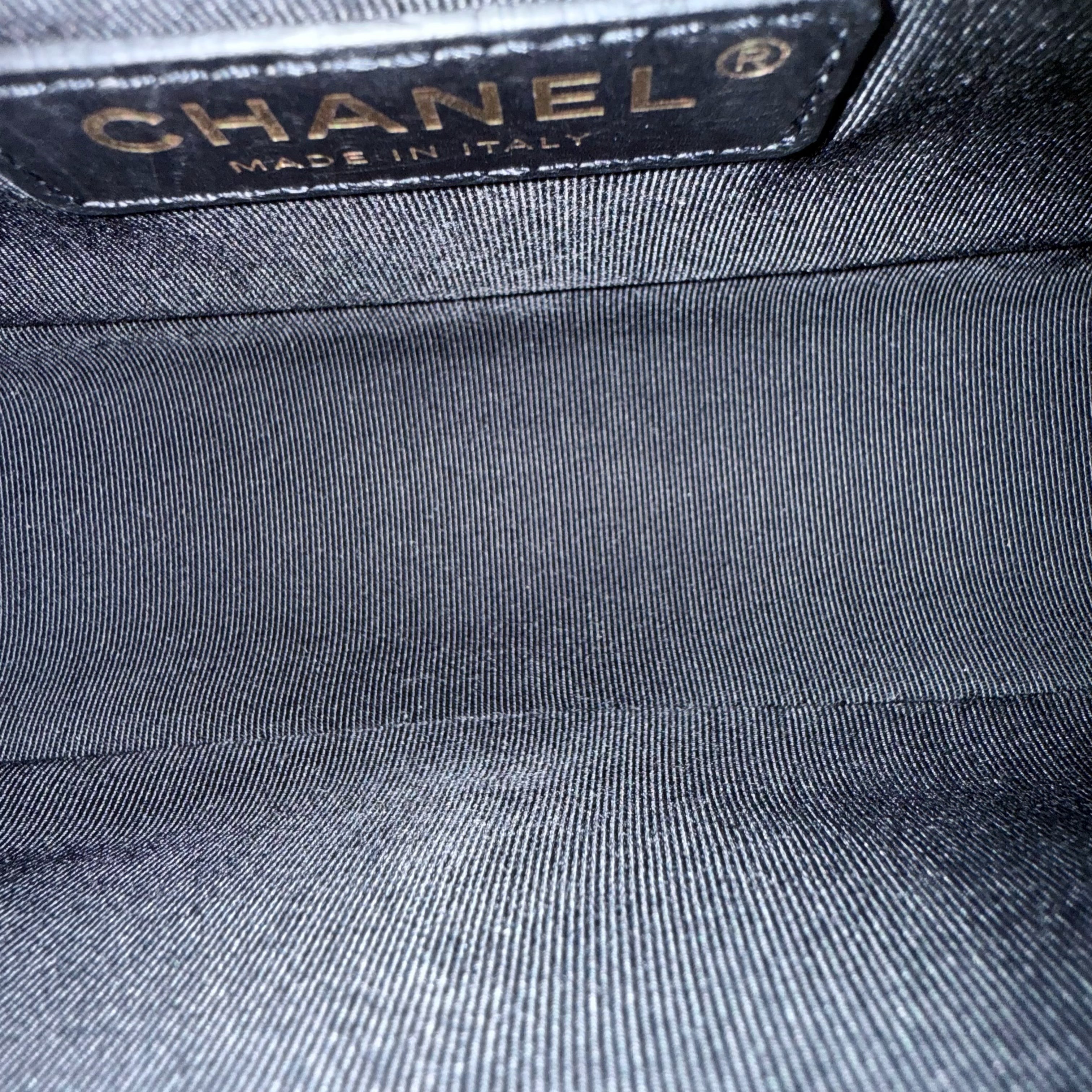 Chanel Boy Small - Caviar 20CM Chevron Black Gold Hardware Series 27