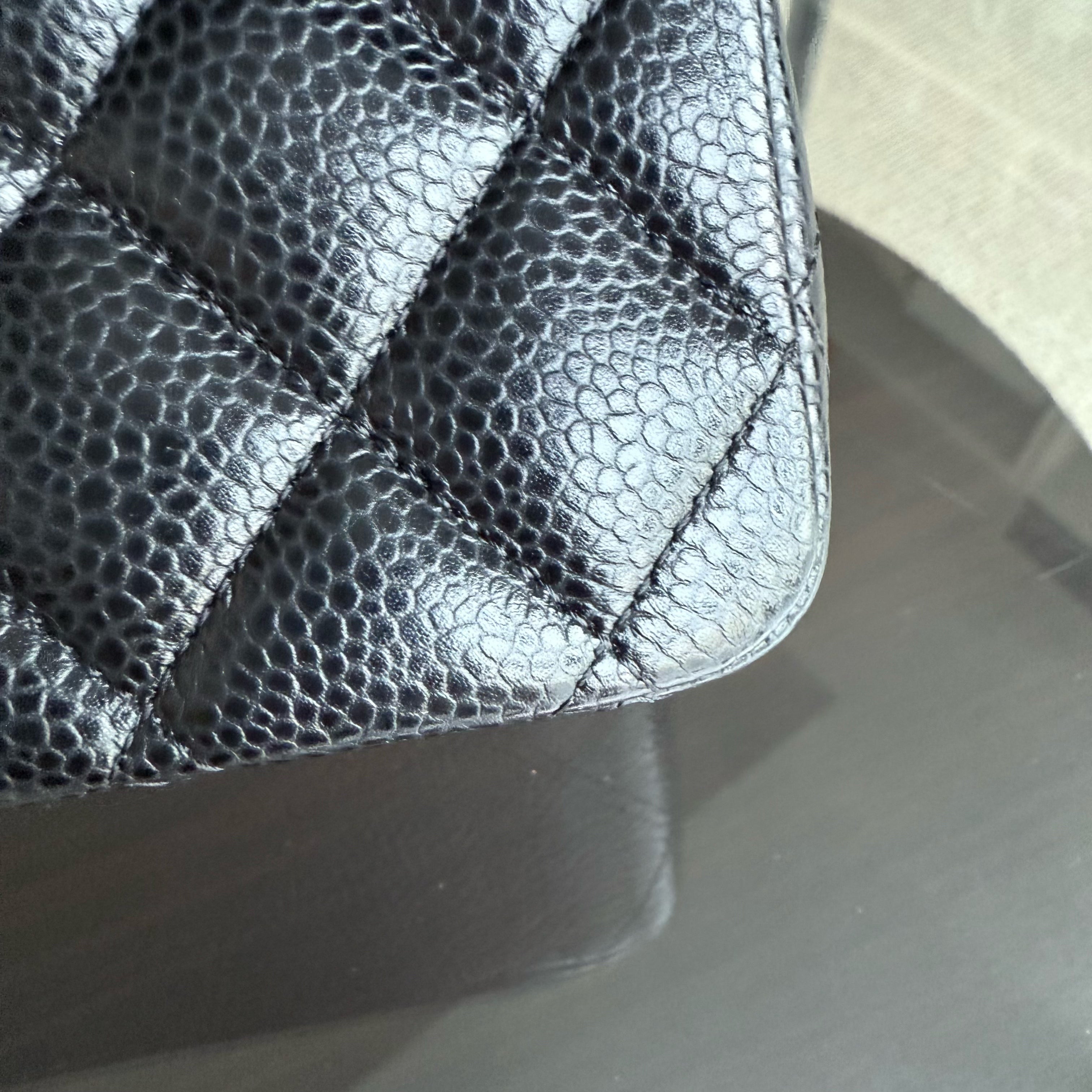 Chanel Classic Flap Medium - Caviar 25CM Quilted Grained Calfskin Black Gold Hardware Series 24