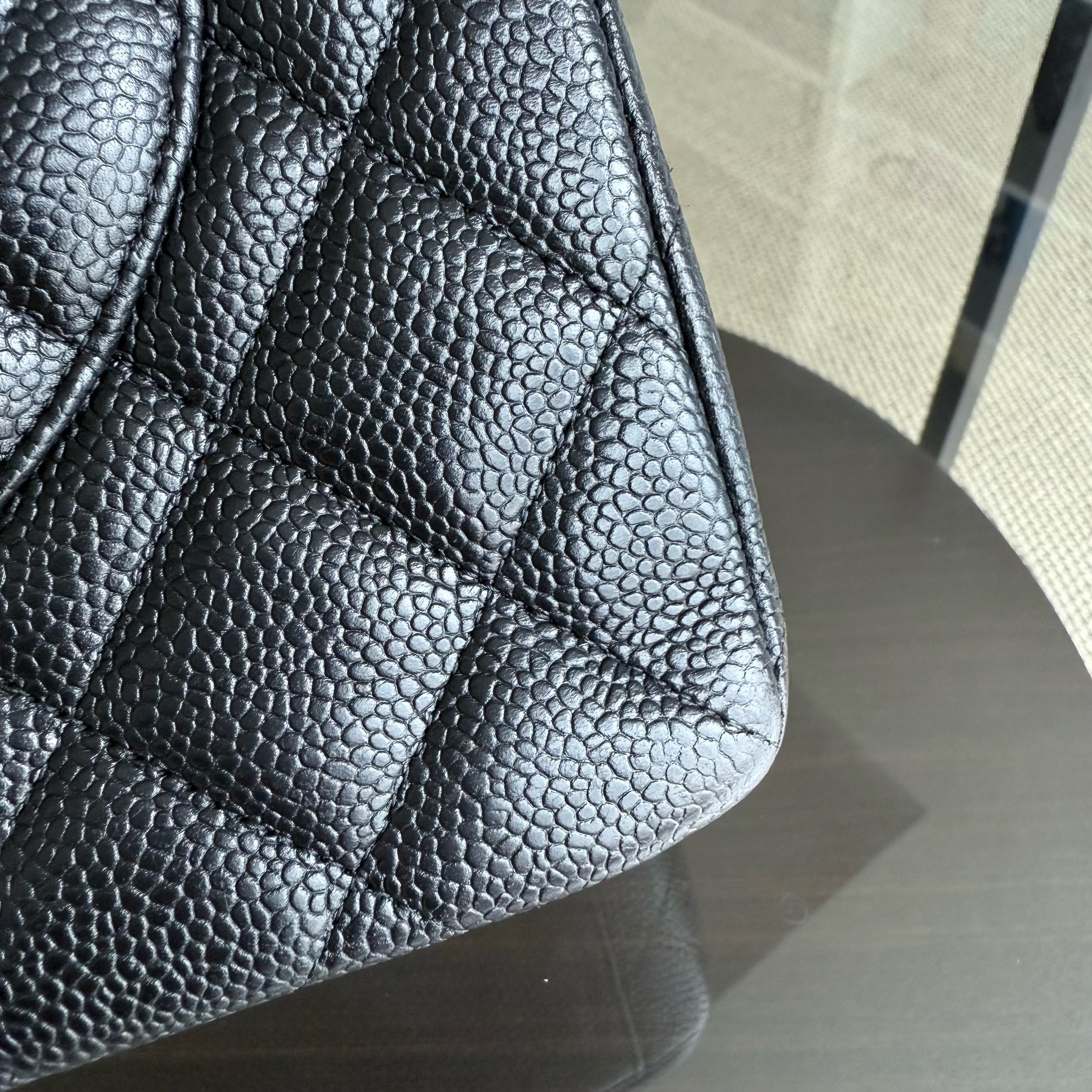 Chanel Classic Flap Maxi - Caviar 33CM Single Flap Black Gold Hardware Series 13