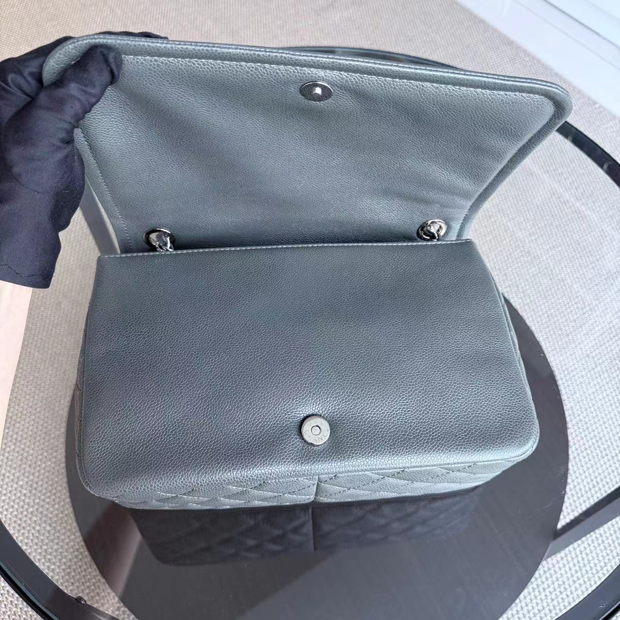 Chanel Caviar Seasonal Jumbo CC Flap 29CM Green Silver Hardware Series 15