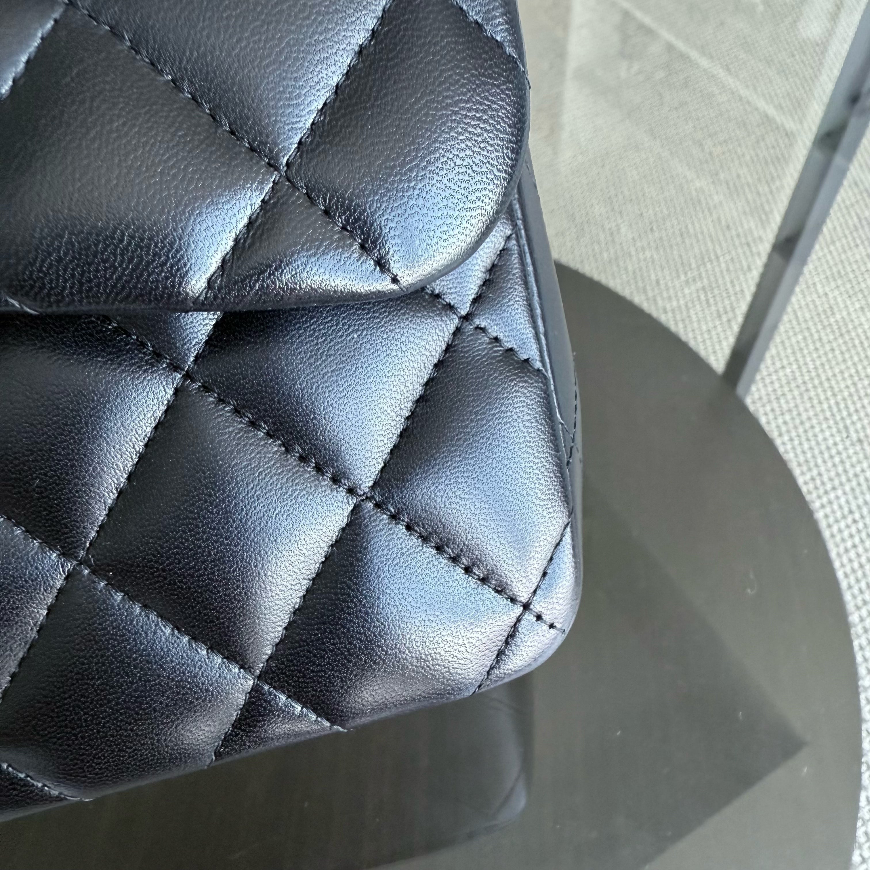 Chanel Classic Flap Jumbo - Double Flap 30CM Quilted Lambskin Black Gold Hardware Series 19
