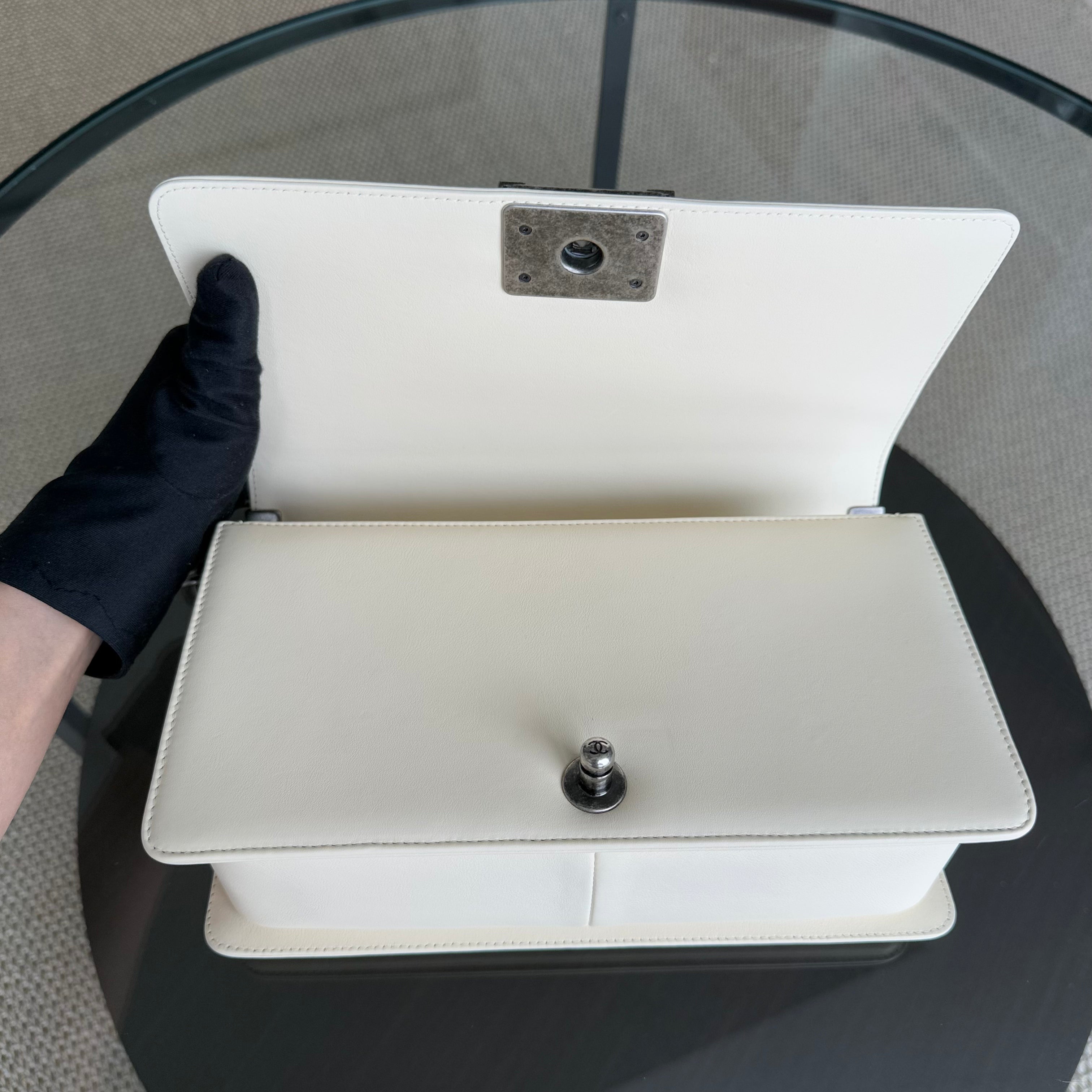 Chanel Boy Medium - 25CM Chevron Calfskin Cream White Ruthenium Silver Hardware Series 20