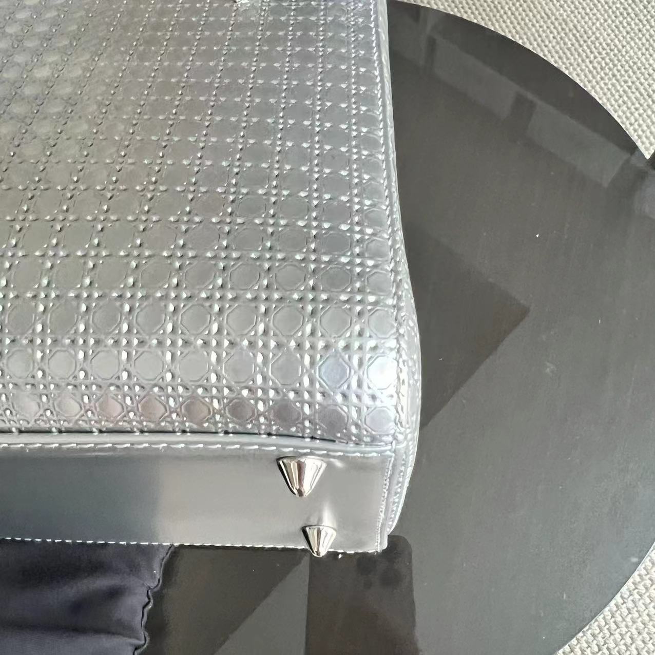 Dior Lady Medium - Metallic Micro-cannage Silver Hardware