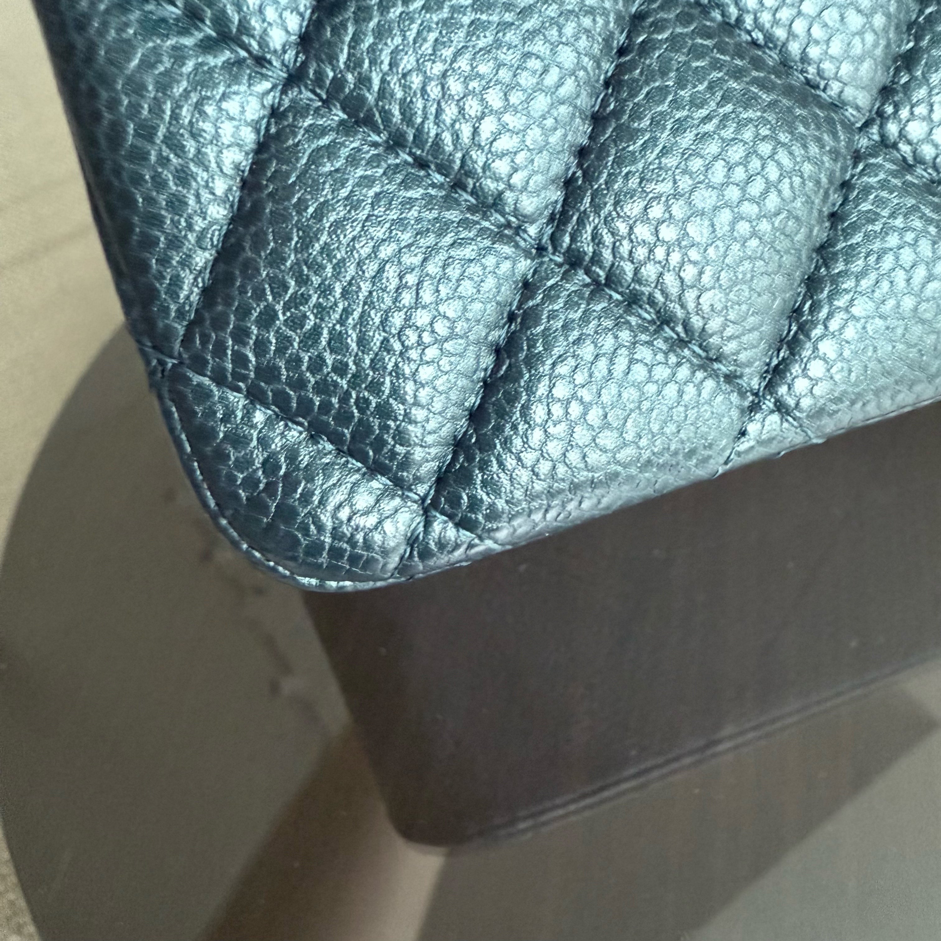 Chanel Classic Flap Medium - Caviar 25CM Quilted Iridescent Dark Blue Gold Hardware Series 25