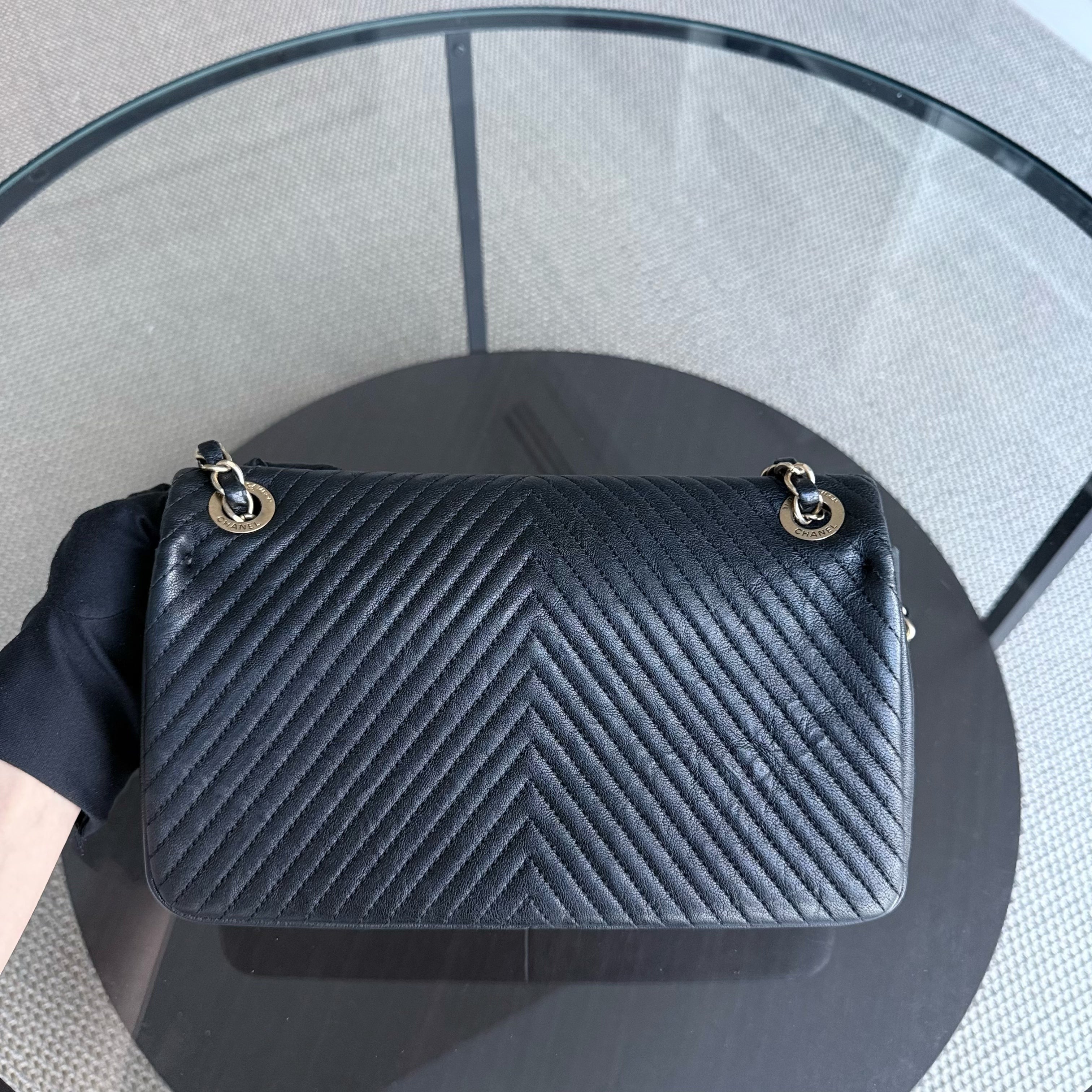 Chanel Seasonal Flap Medium - 25CM Surpique CC Herringbone Medallion Flap Chevron Goatskin Black Gold Hardware Series 21