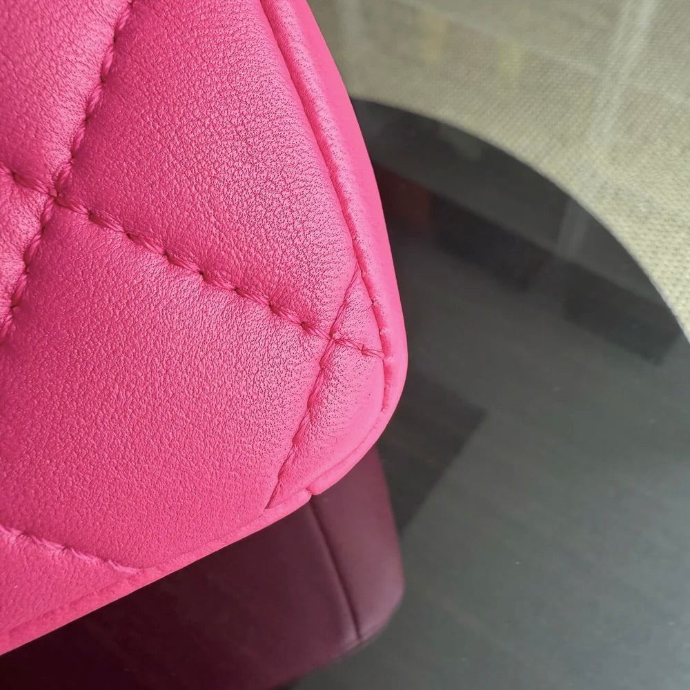 Chanel Chic Flap Small - 23CM Quilted Lambskin Barbie Pink Gold Hardware Series 21