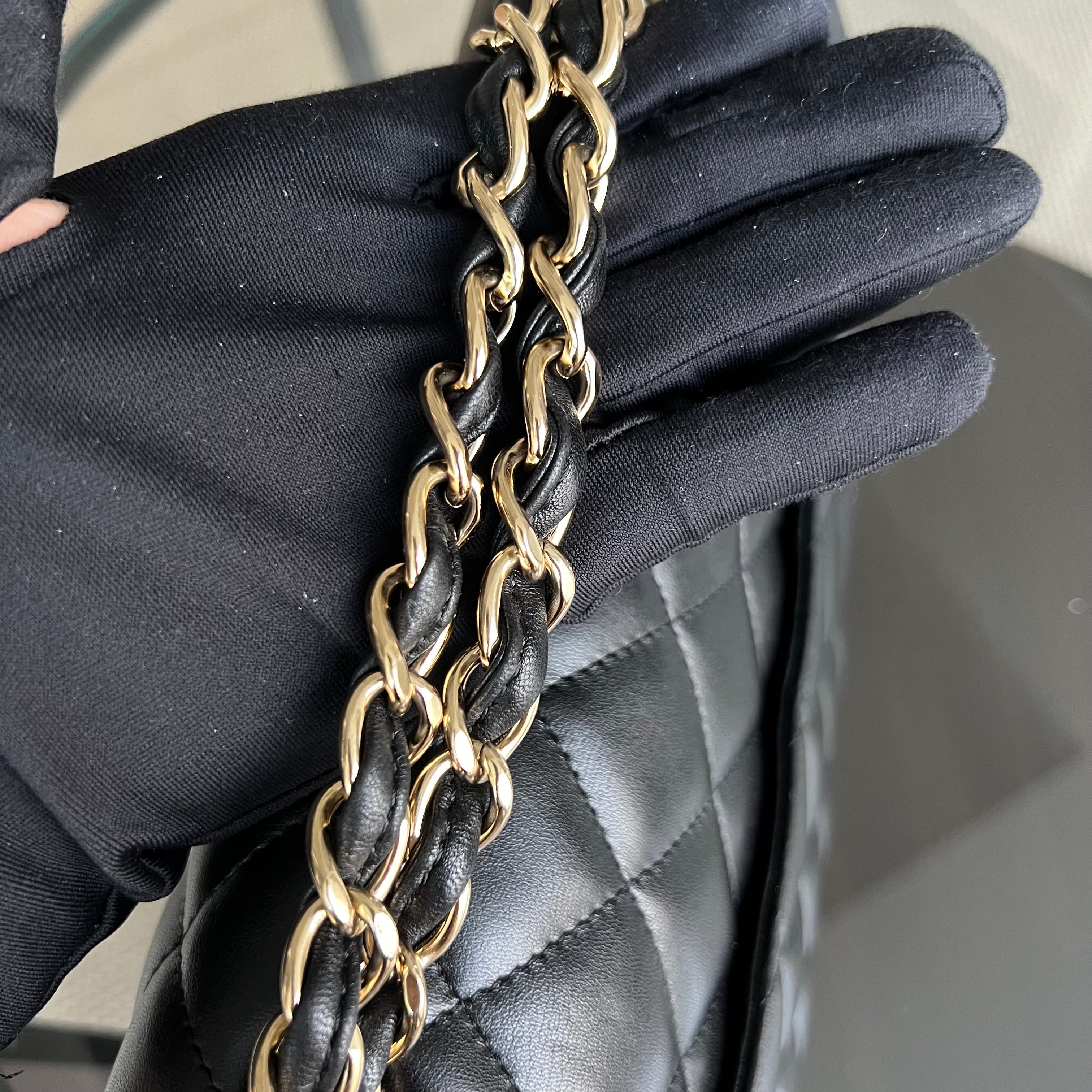 Jumbo Classic Flap Single Flap Quilted Lambskin Black Gold Hardware