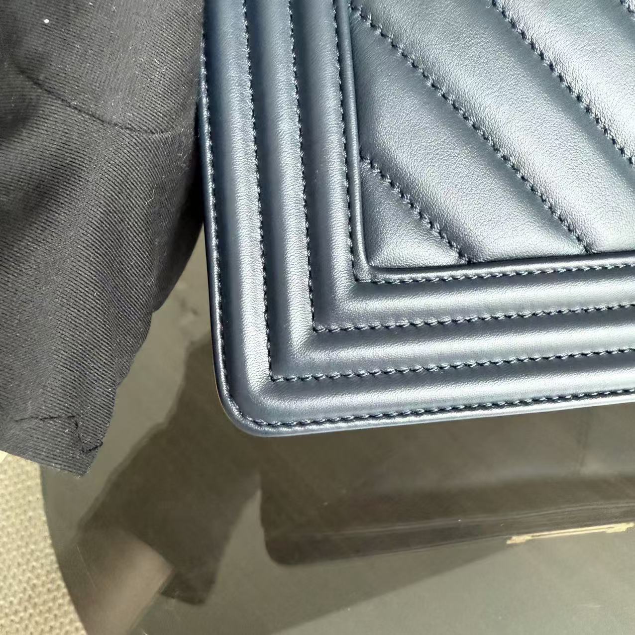 Chanel Boy Medium - 25CM Chevron Lambskin Dark Navy Blue Gold Hardware Series 25