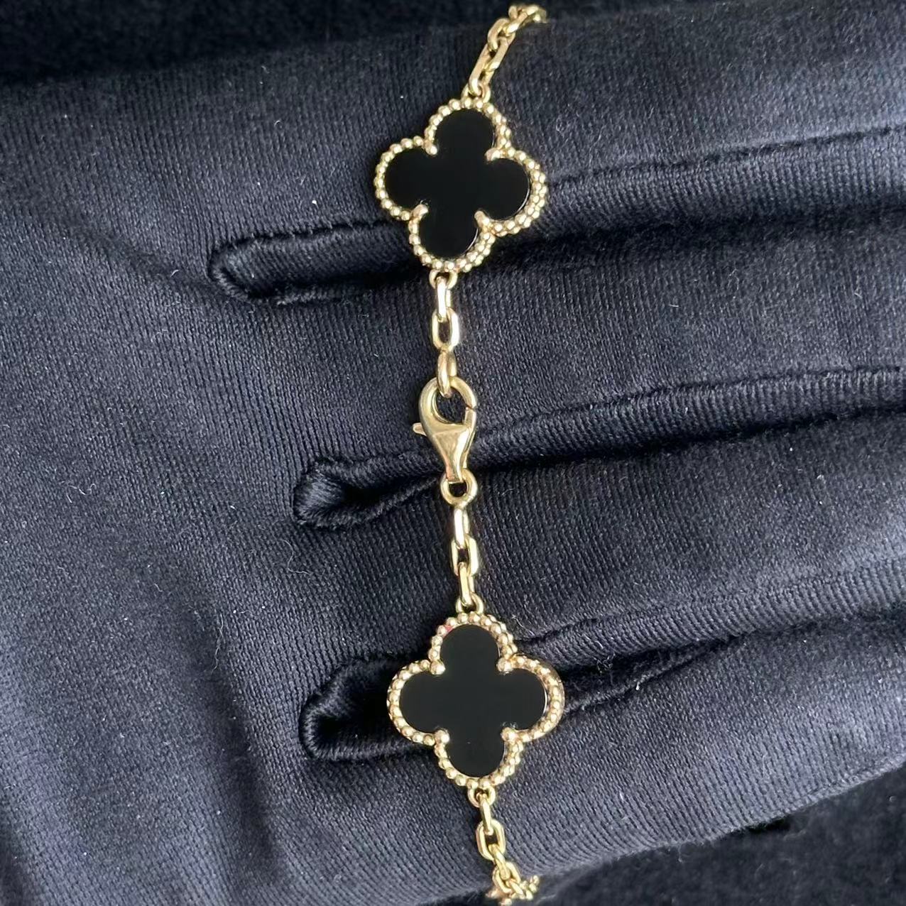 Van Cleef & Arpels VCA 5 Motif Vintage Alhambra Bracelet Onyx 18k Yellow Gold