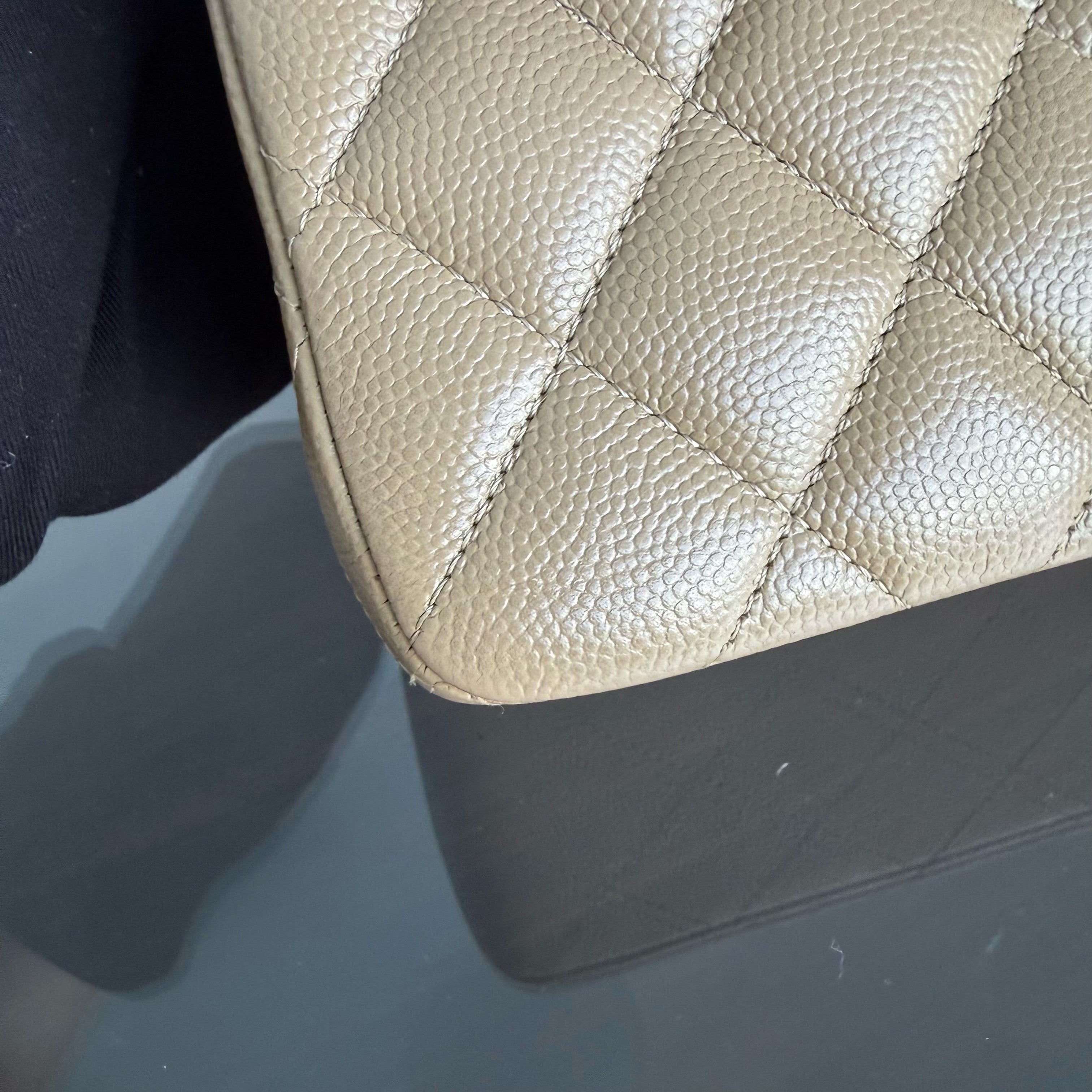 Chanel Classic Flap Small - Caviar 23CM Quilted Dark Beige Gold Hardware Microchip