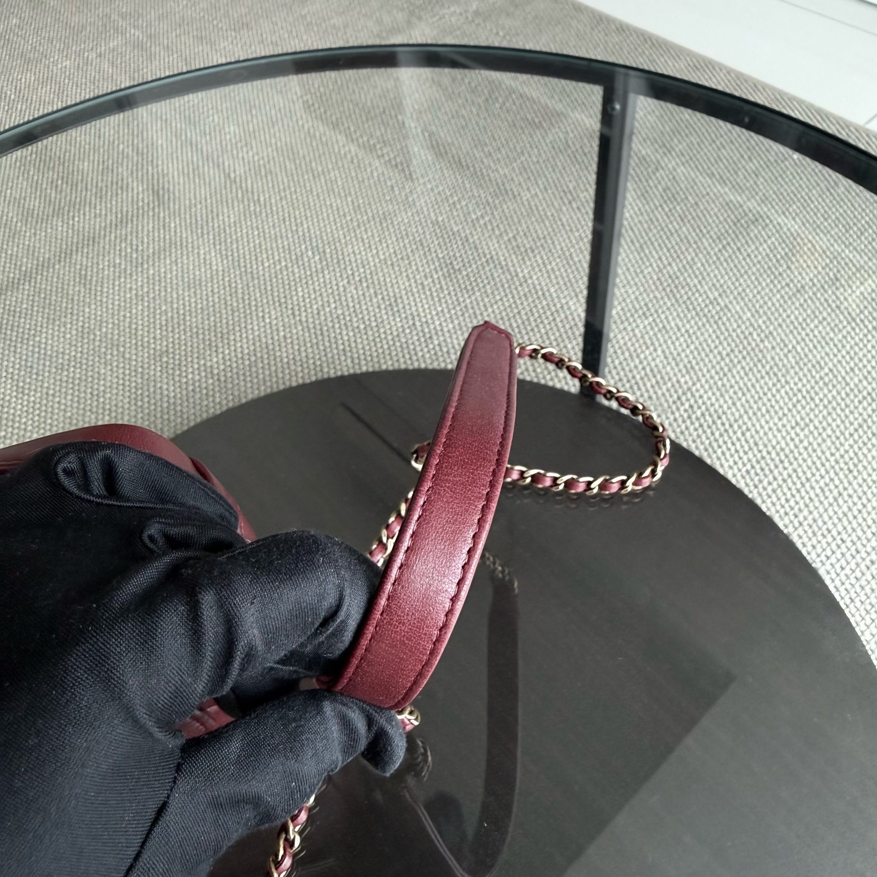 Chanel Flap - 22CM Chevron Calfskin Burgundy Gold Hardware Series 22