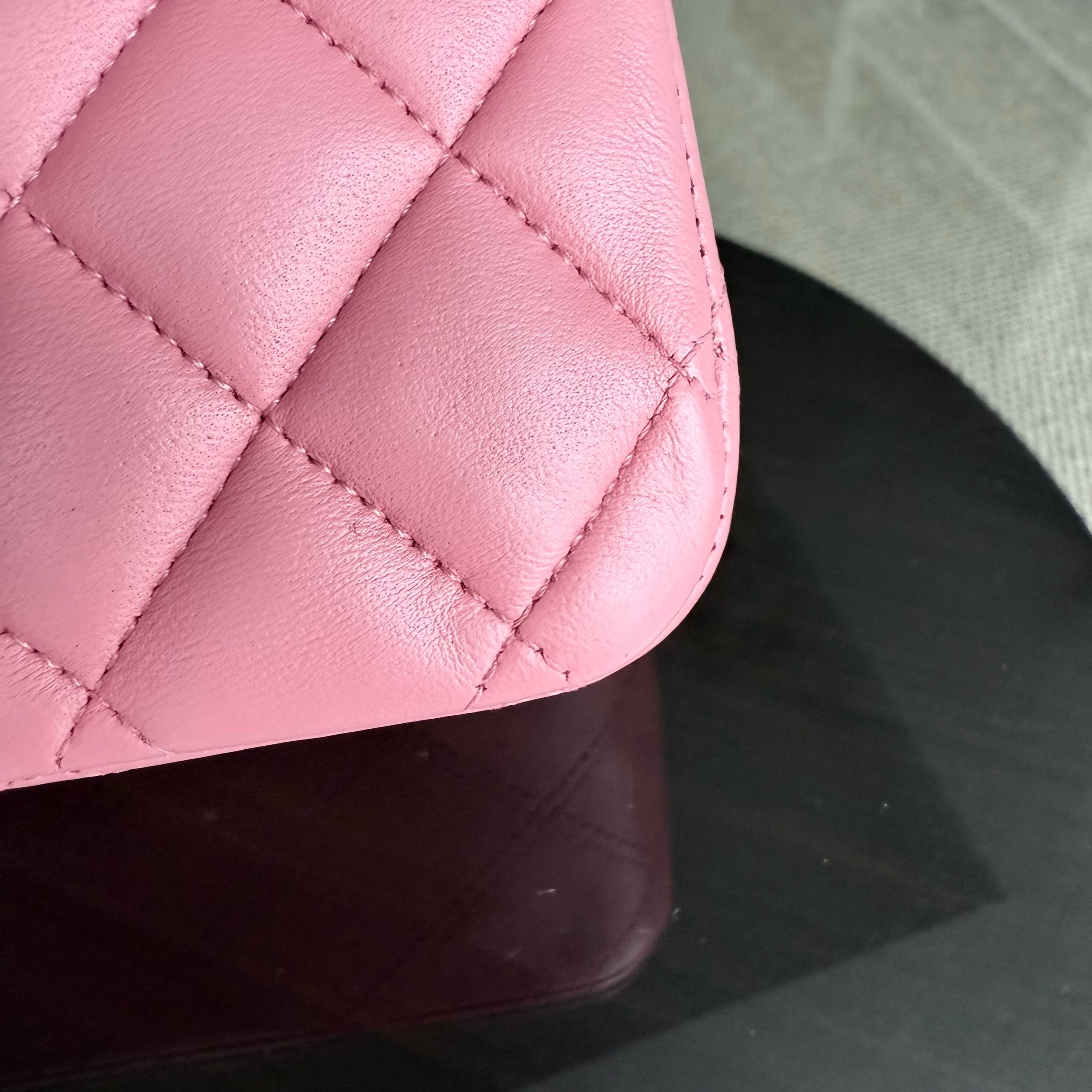 Chanel Classic Flap Medium - 25CM Quilted Lambskin Light Pink Gold Hardware Series 18