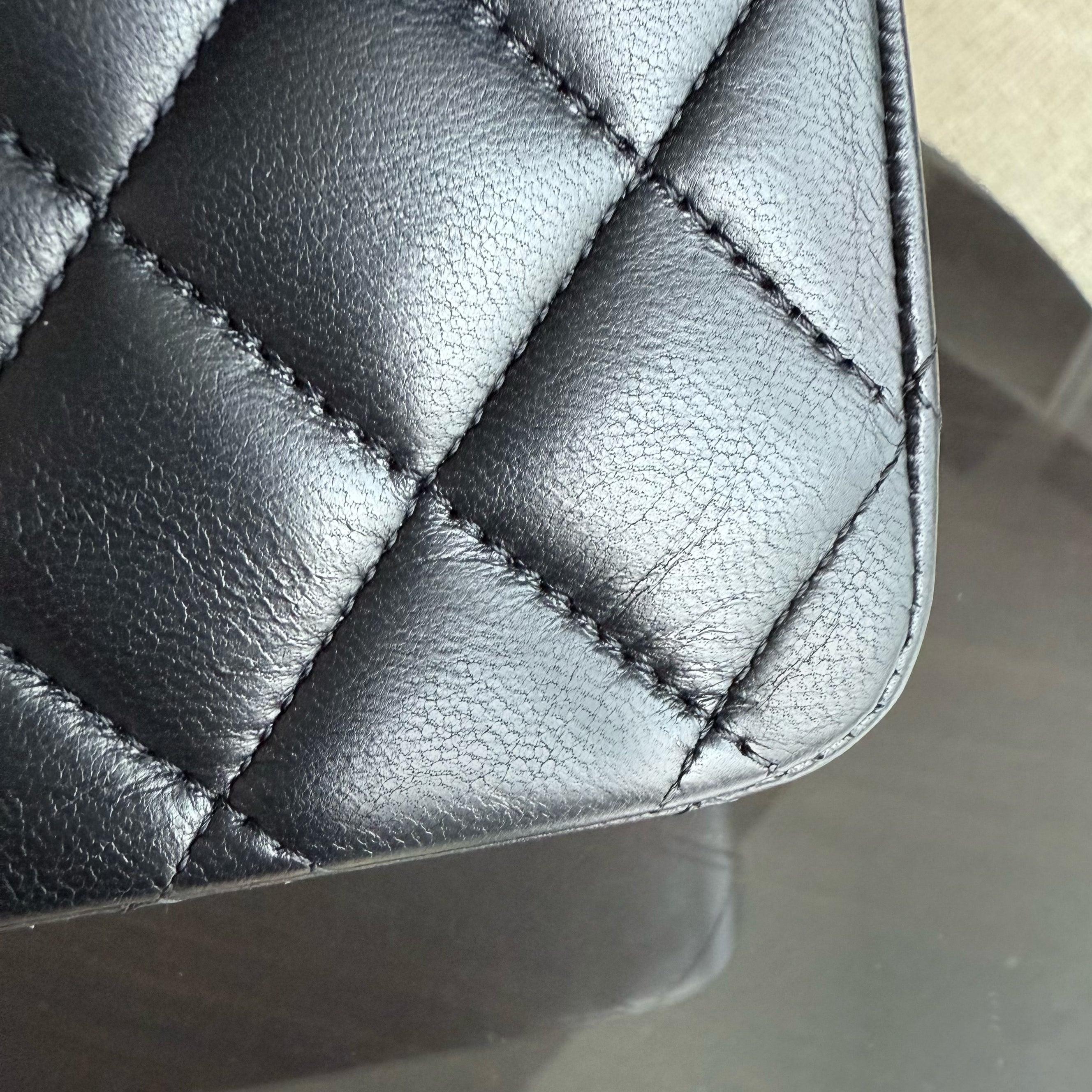 Chanel Classic Flap Medium - 25CM Quilted Lambskin Black Gold Hardware Series 18