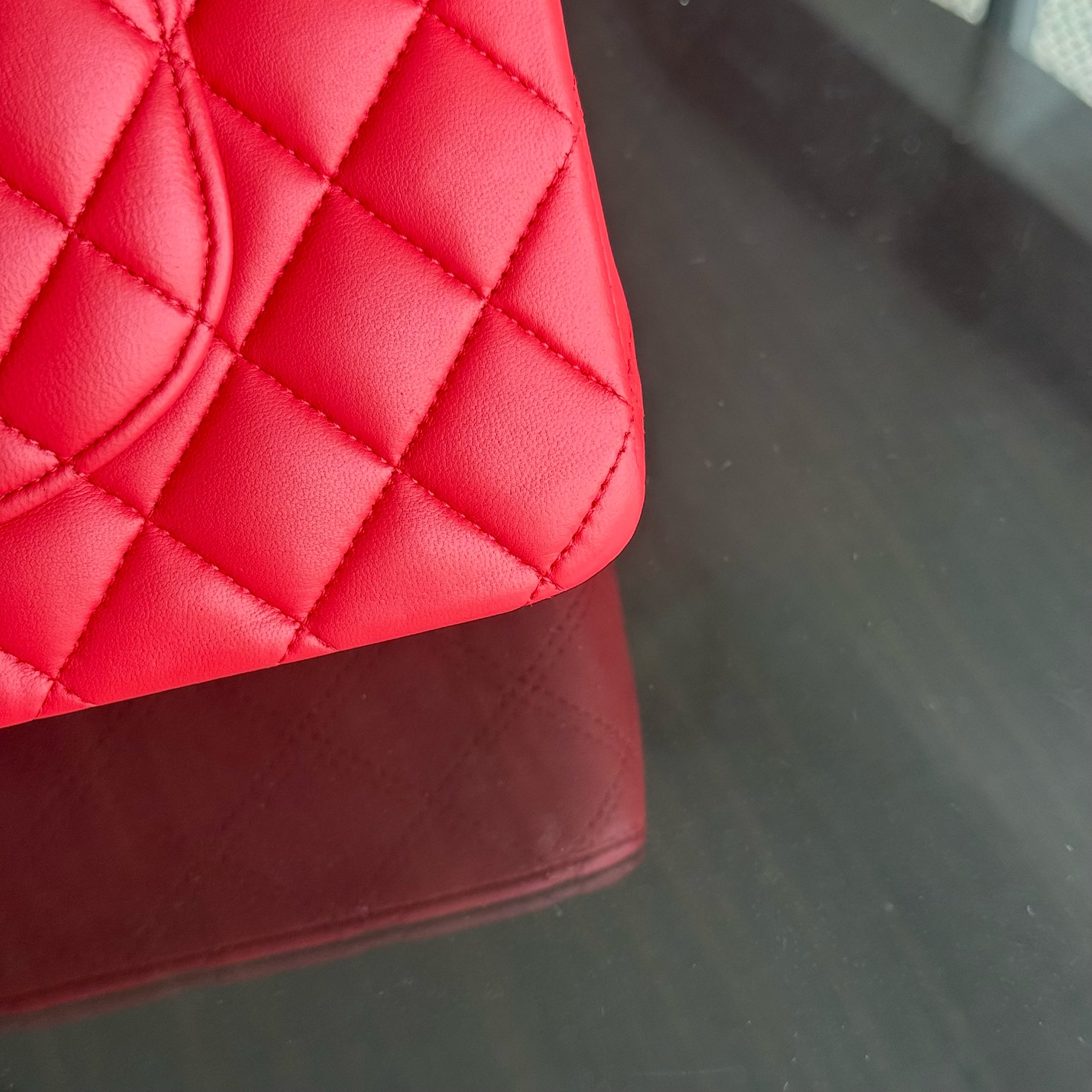 Chanel Classic Flap Medium - Quilted Lambskin 25CM Red Gold Hardware Series 27