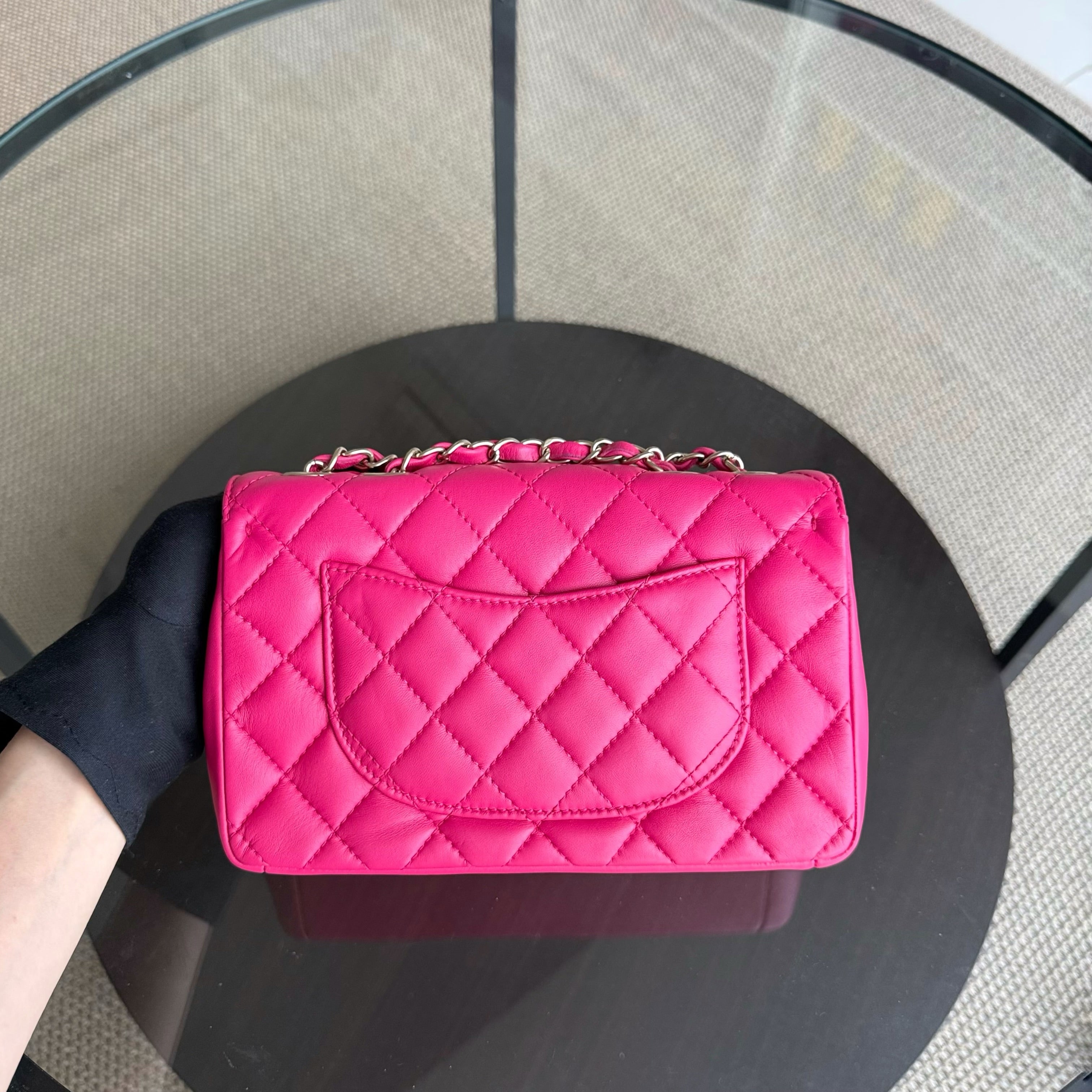 Chanel Chic Flap Small - 23CM Quilted Lambskin Hot Pink Gold Hardware Series 22